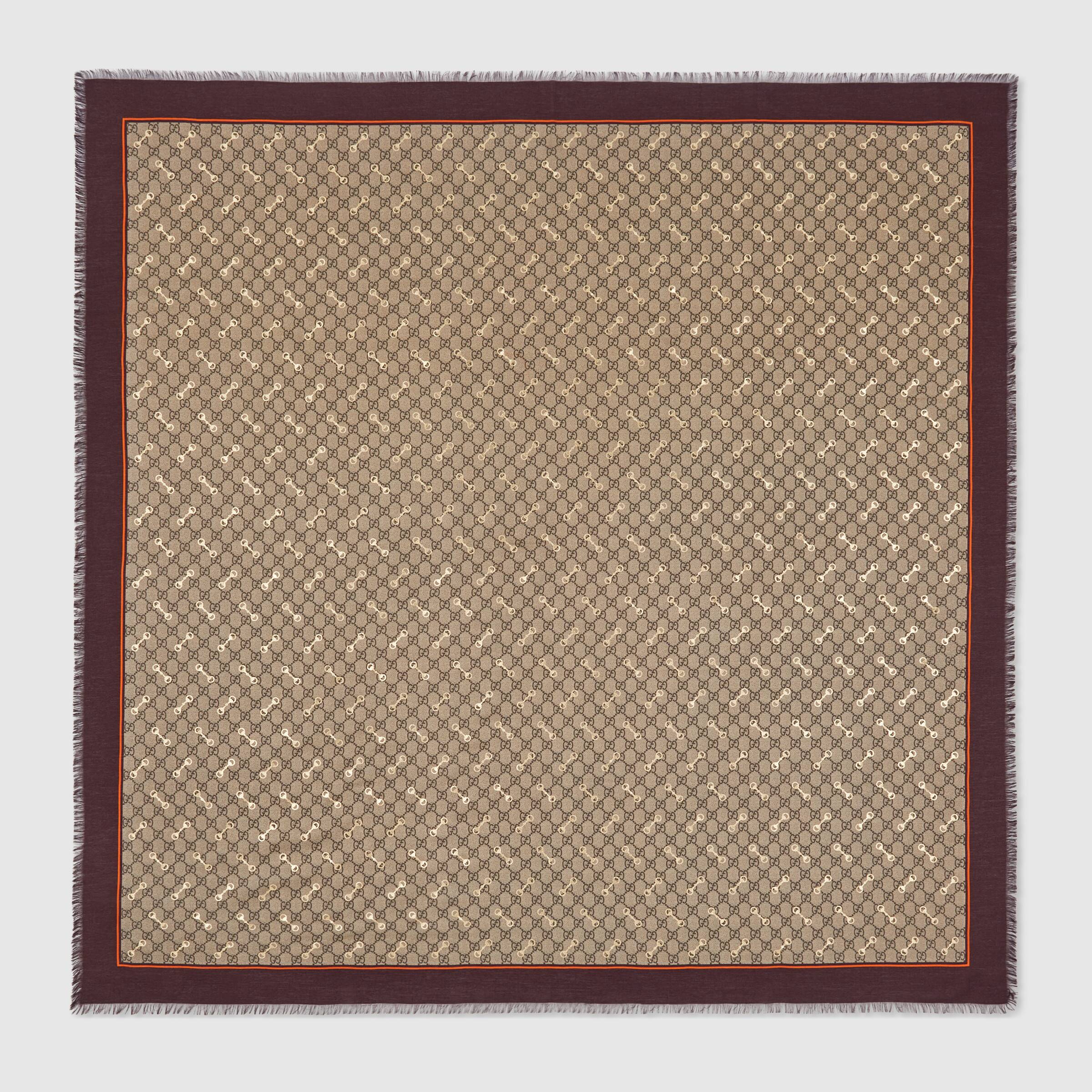 Scarves (135 x 135 cm)