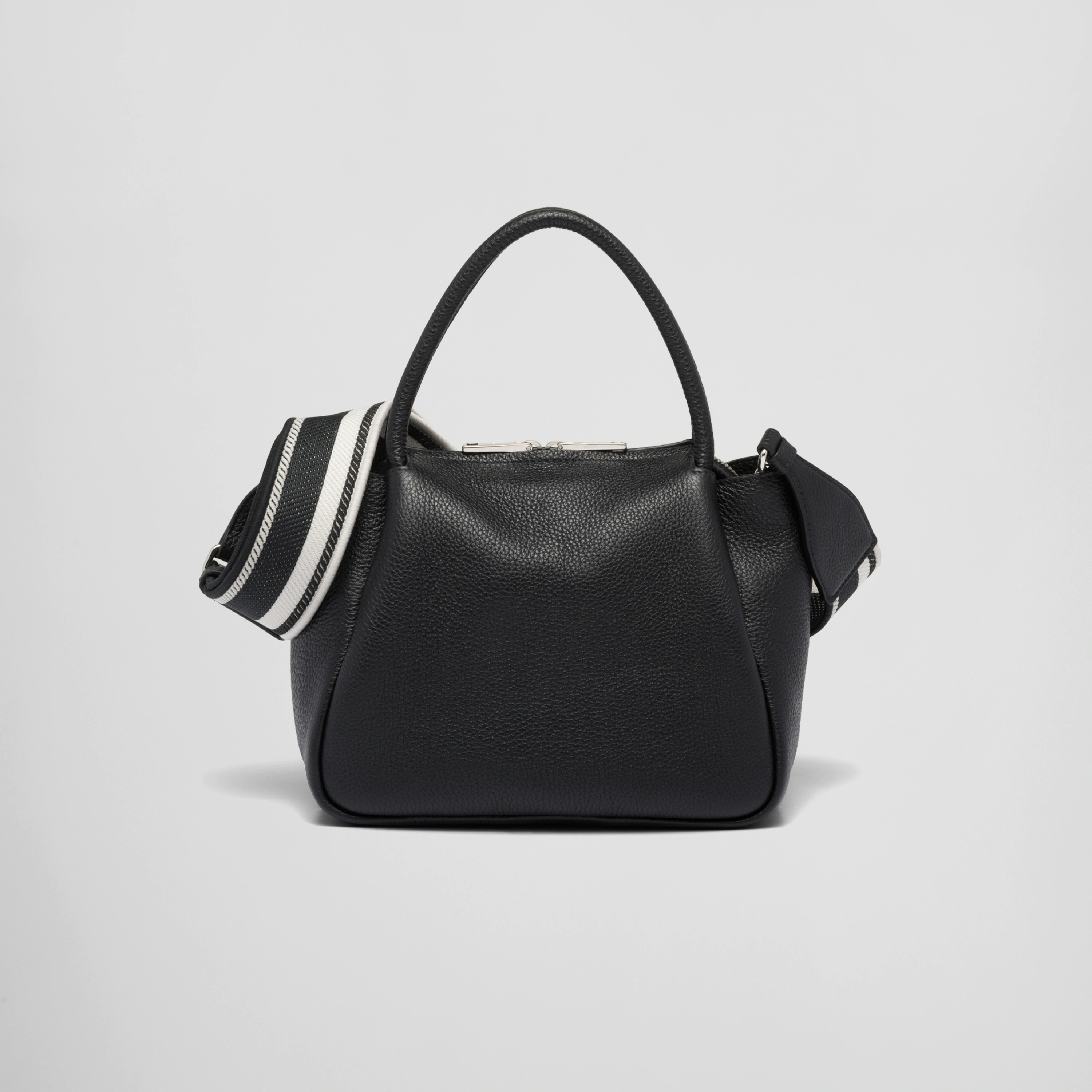 BAG（23 x 21 x 10 CM）