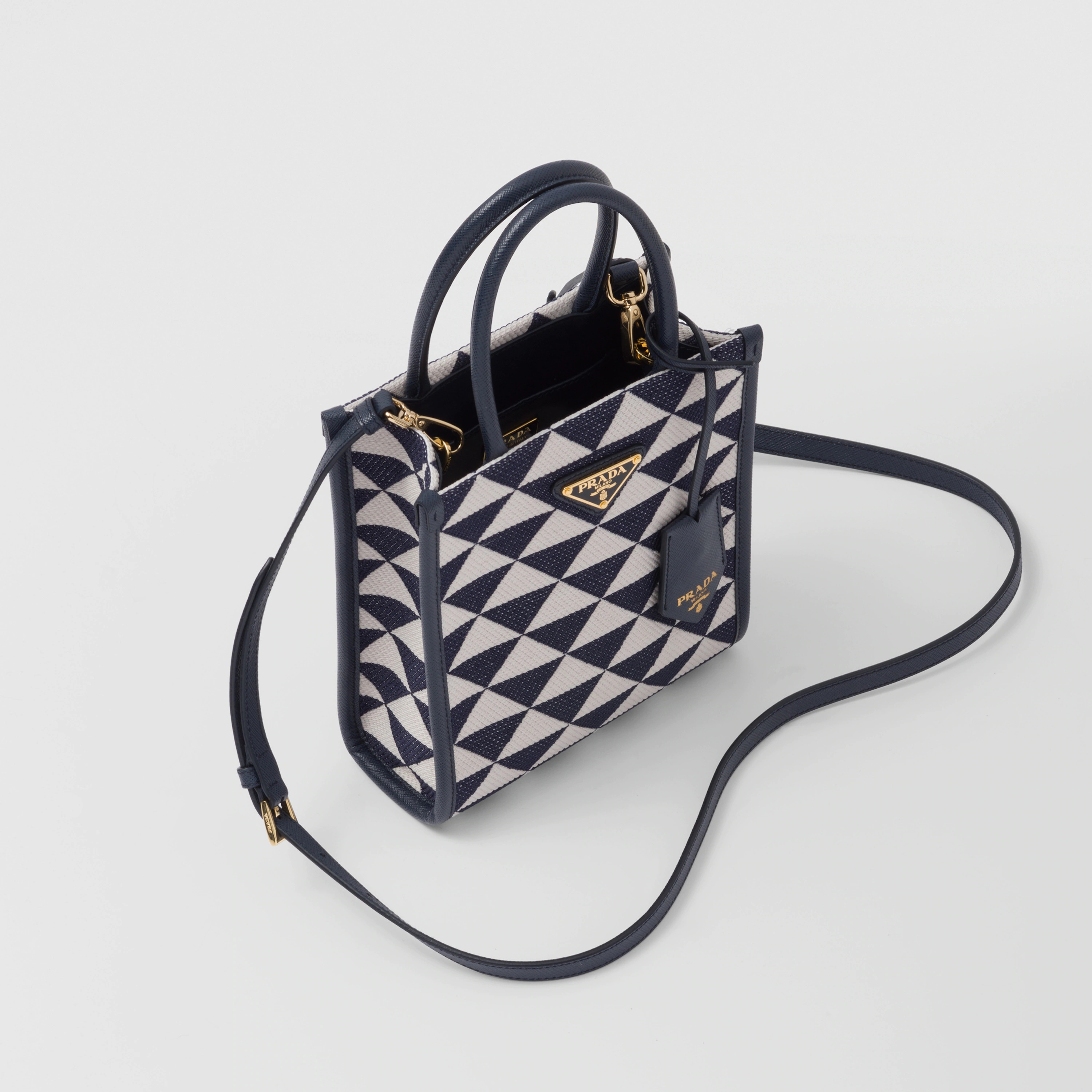 BAG（19 x 17 x 6 CM）