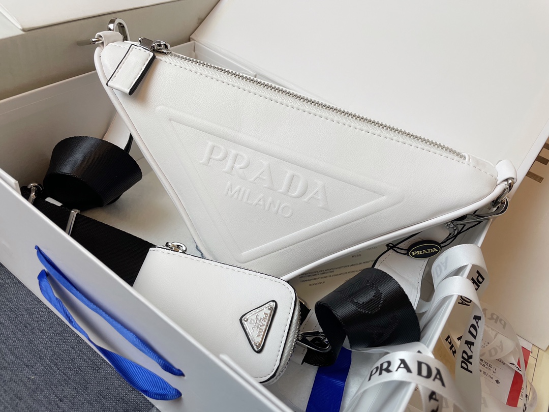 BAG（ 26 x 14 x 12 CM）