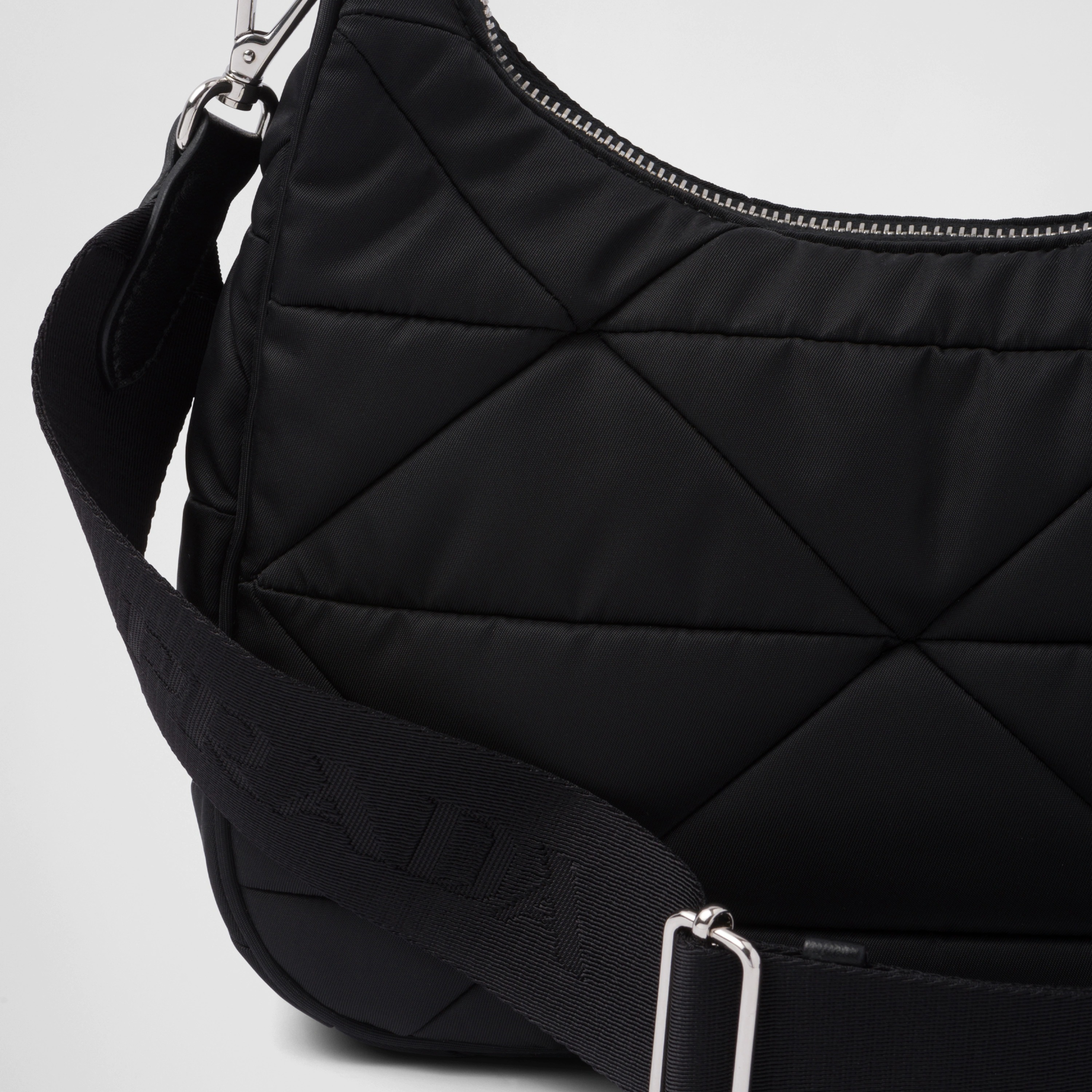 BAG（24 x 20.5 x 7 CM）