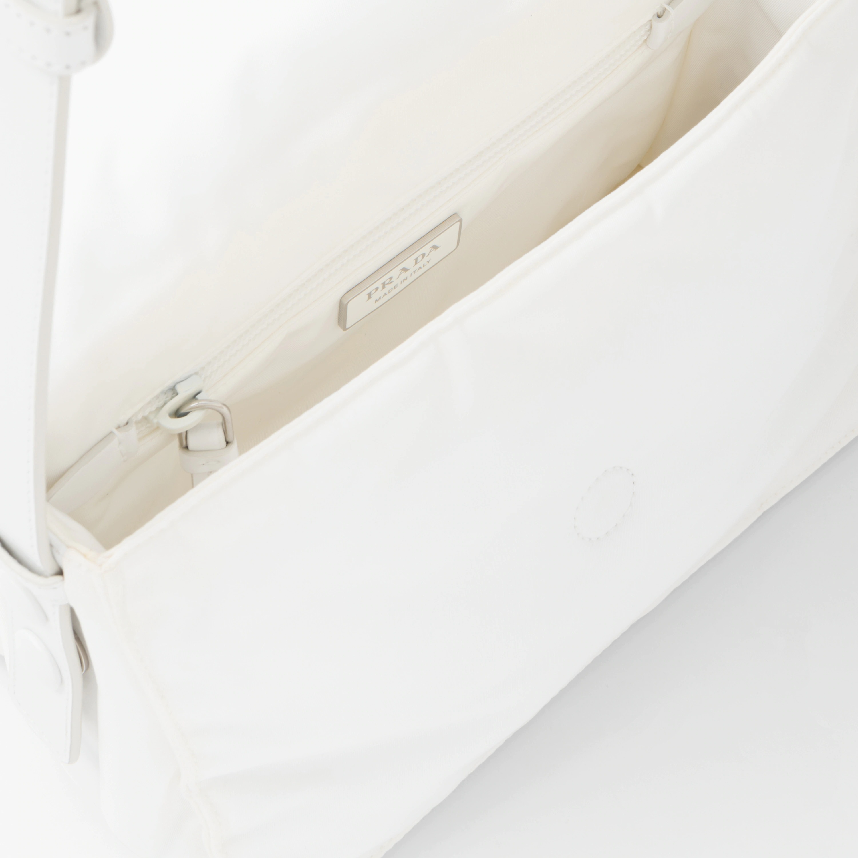 BAG（23 x 16 x 11 CM）