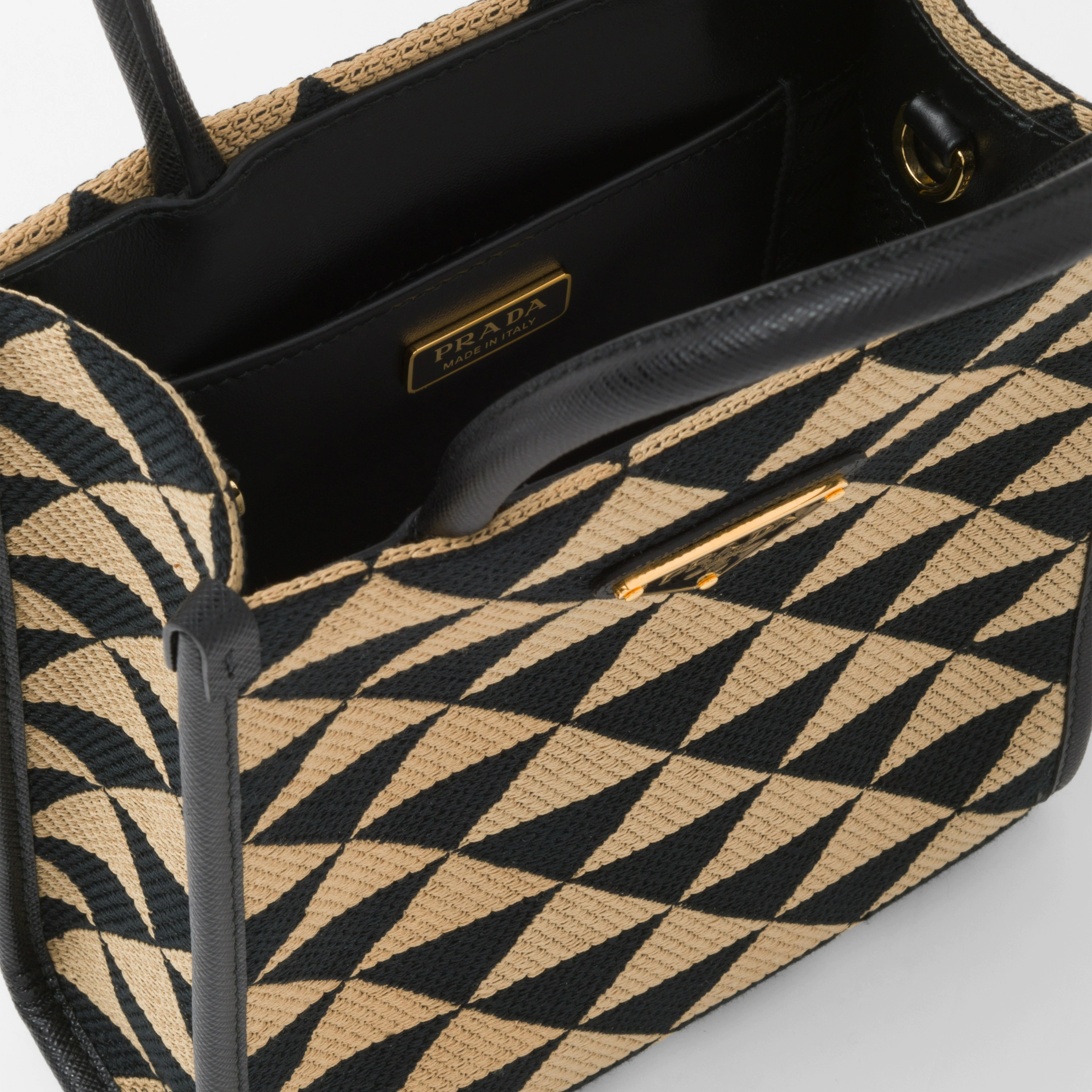 BAG（19 x 17 x 6 CM）