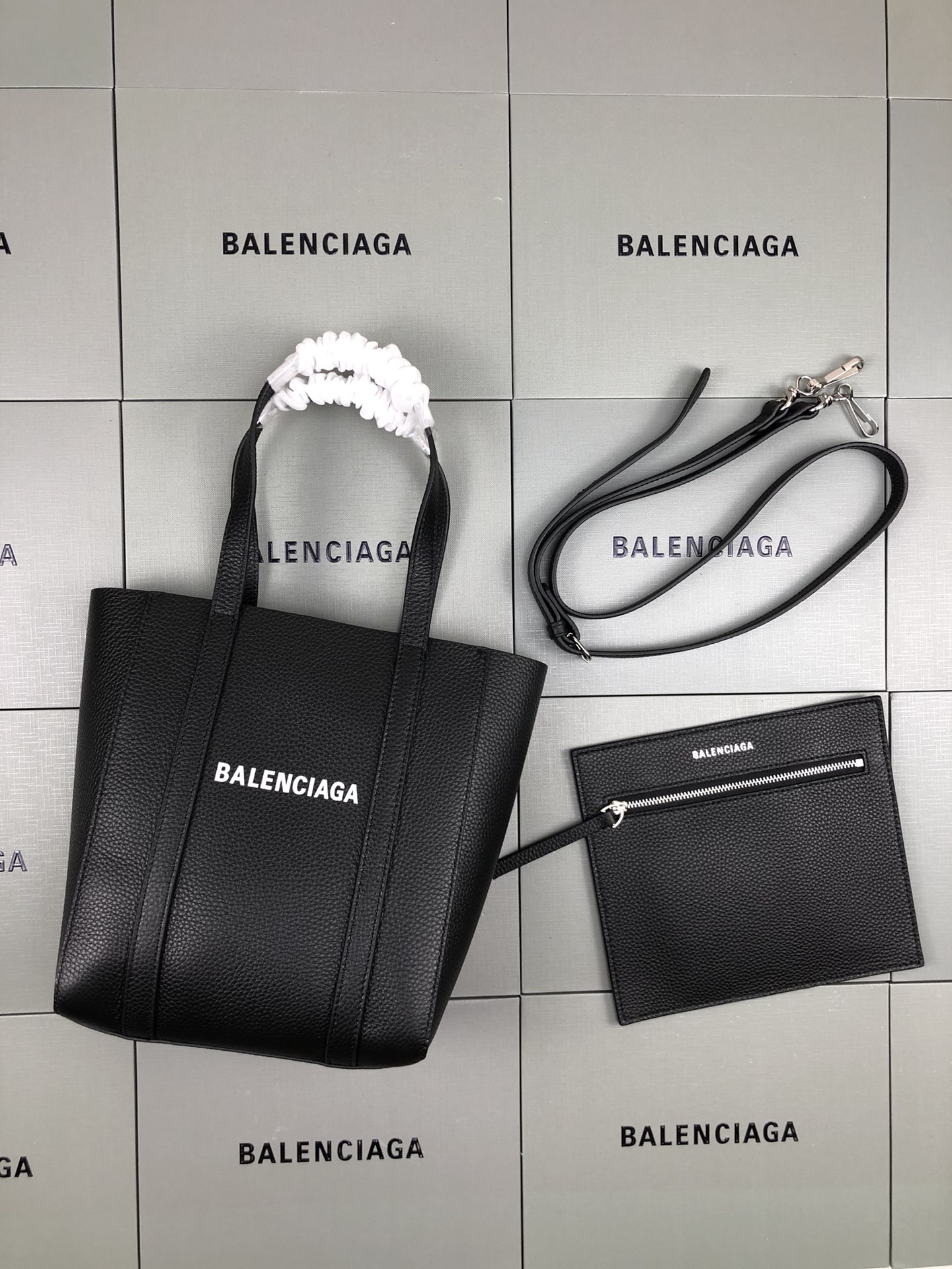 BAG（24.9 x 26.9 x 12.4 CM）