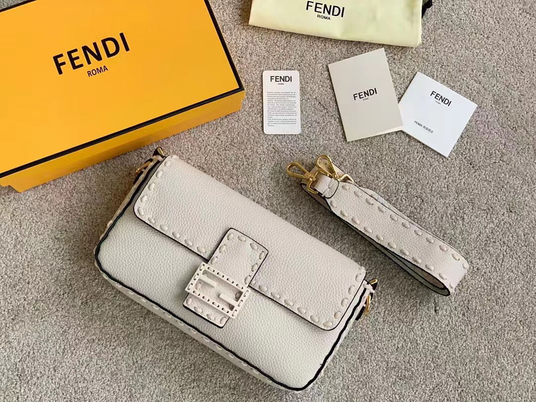 BAG（27 X 15 X 6 cm）