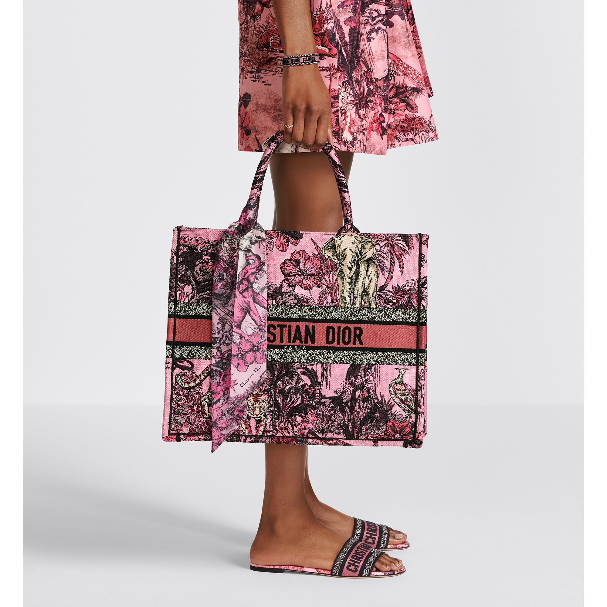 BAG（41.5 x 35 x 18 CM ）