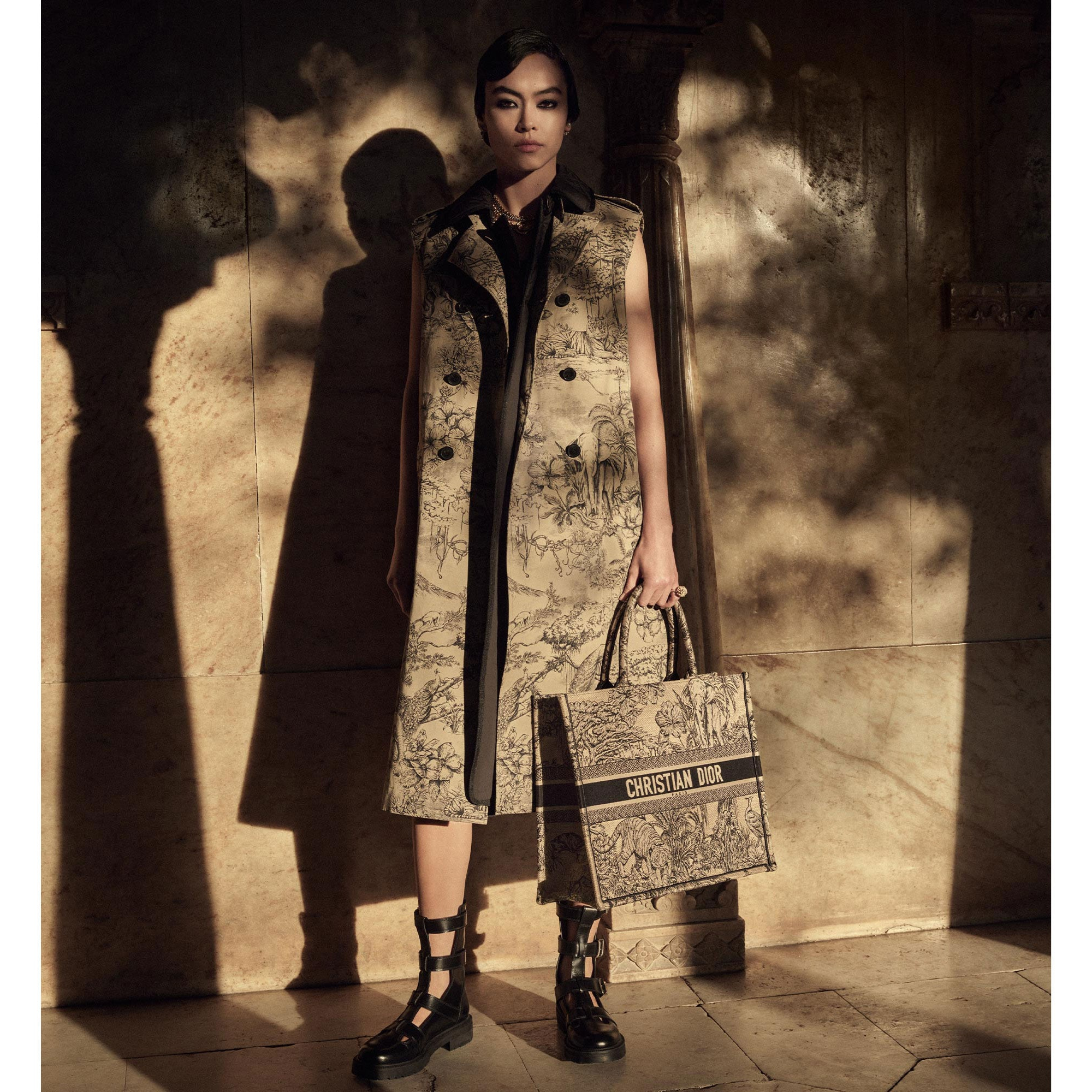 BAG（41.5 x 35 x 18 CM ）