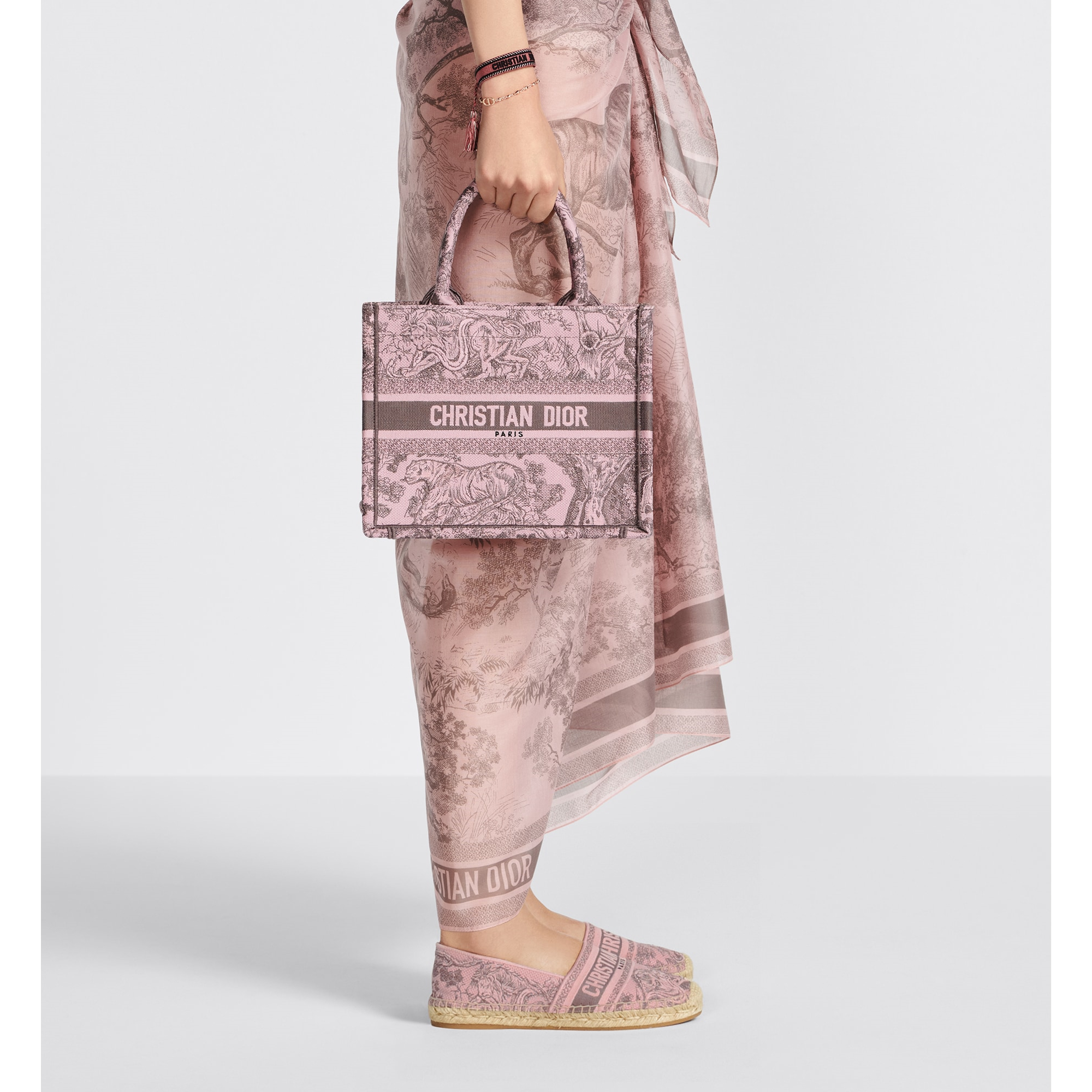 BAG（26.5 x 21 x 14 cm）