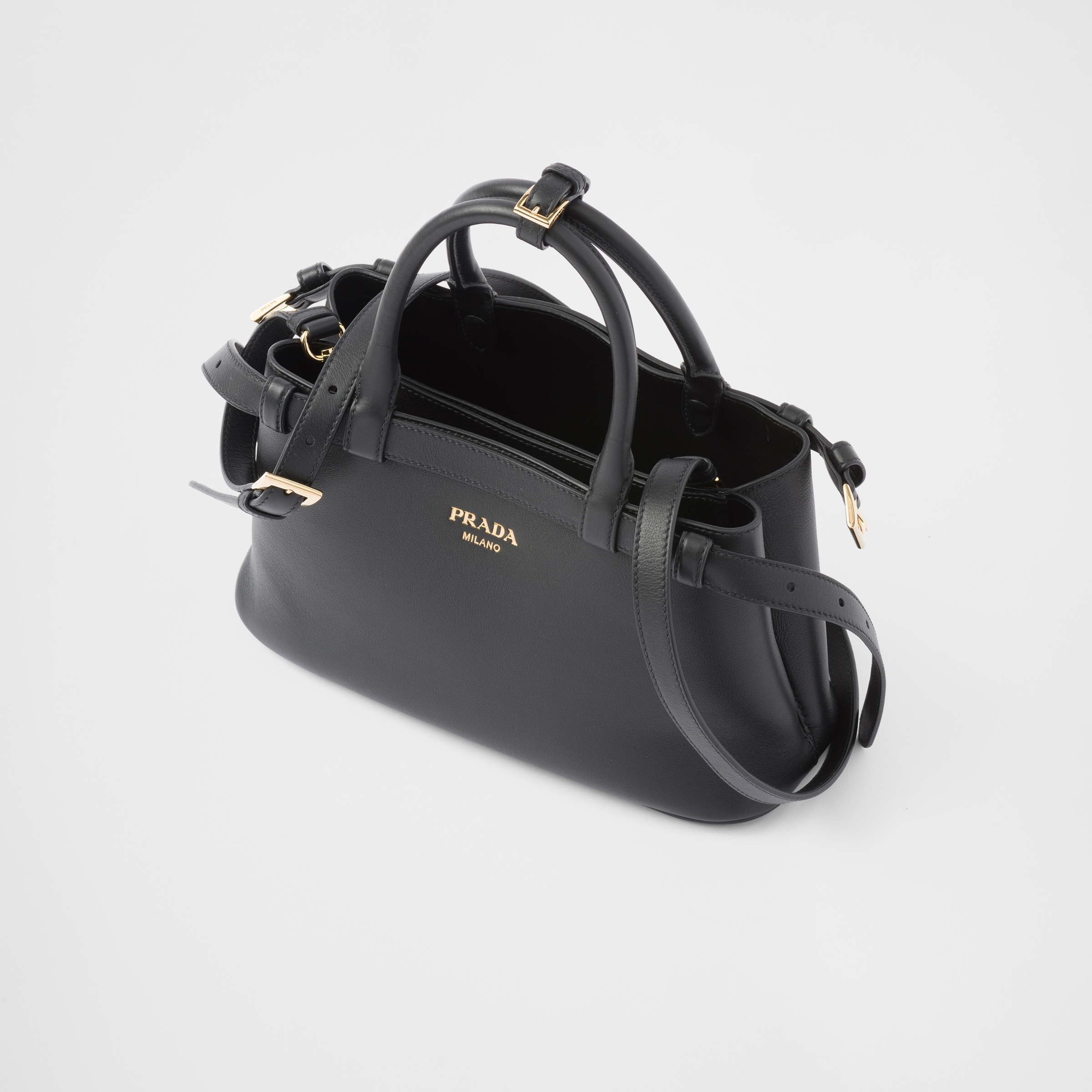 BAG（28 x 18 x 10.5 CM）