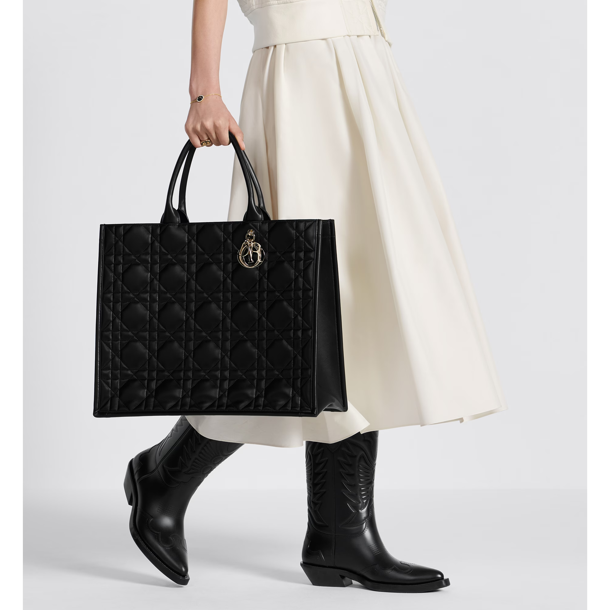 BAG（41.5 x 35 x 18 cm）