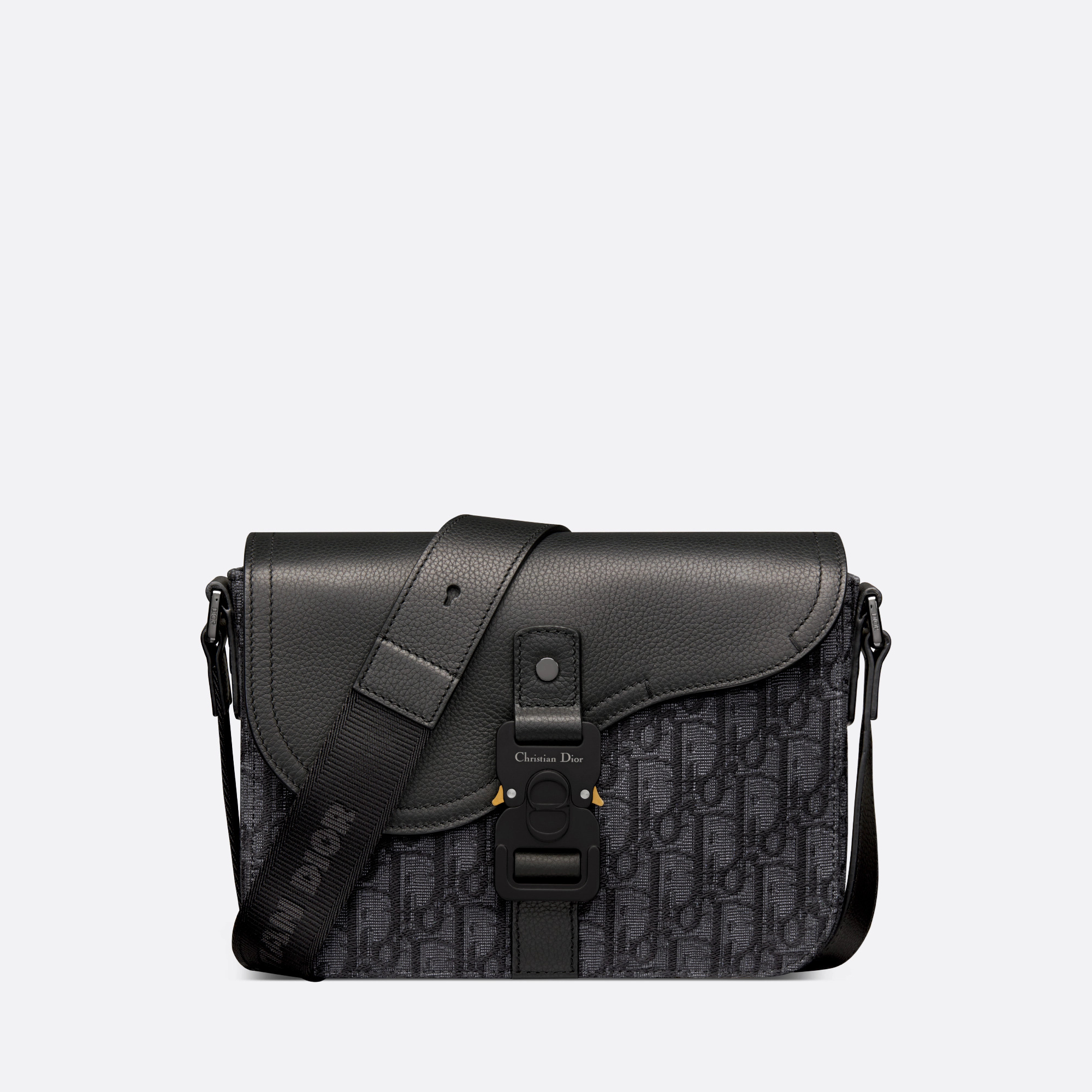 BAG （23 x 18 x 6  CM）