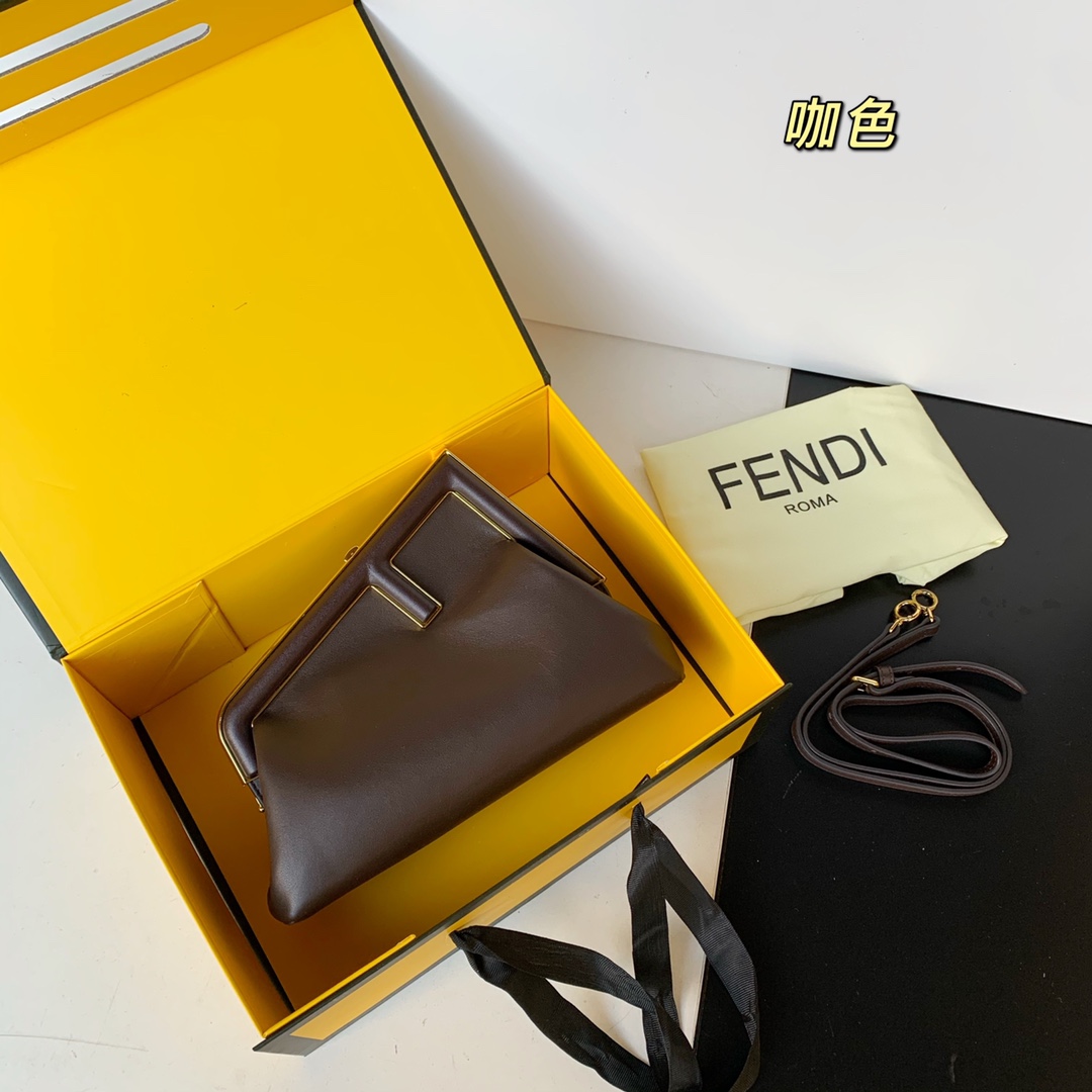 BAG（26 x 18 x 9.5 CM）