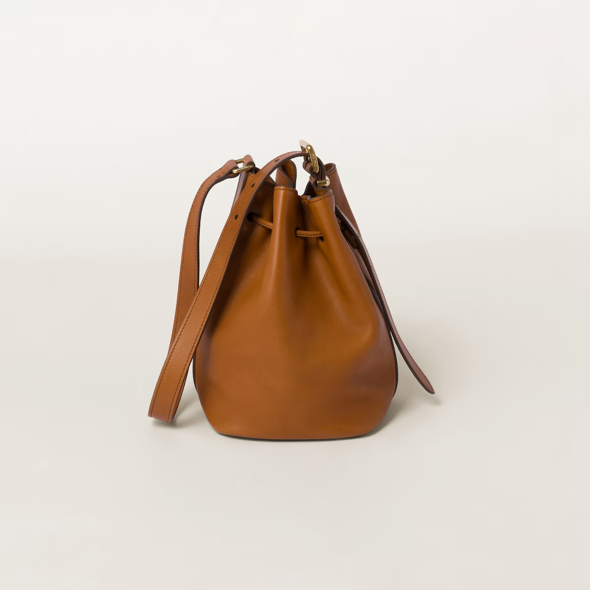 BAG（22.5 X 16 X 14 CM）