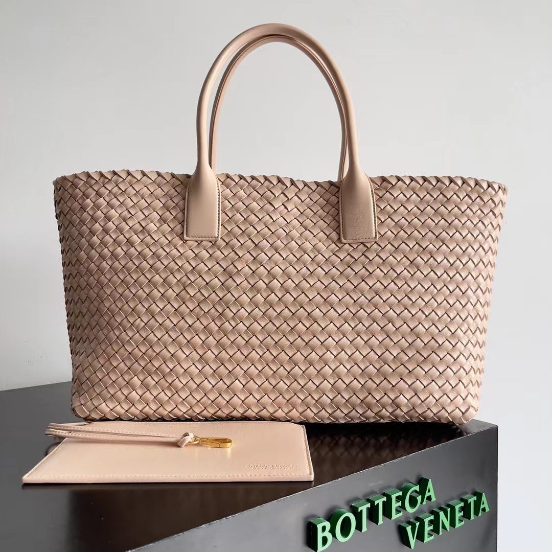 BAG (40 x 29 x16 CM) hand woven