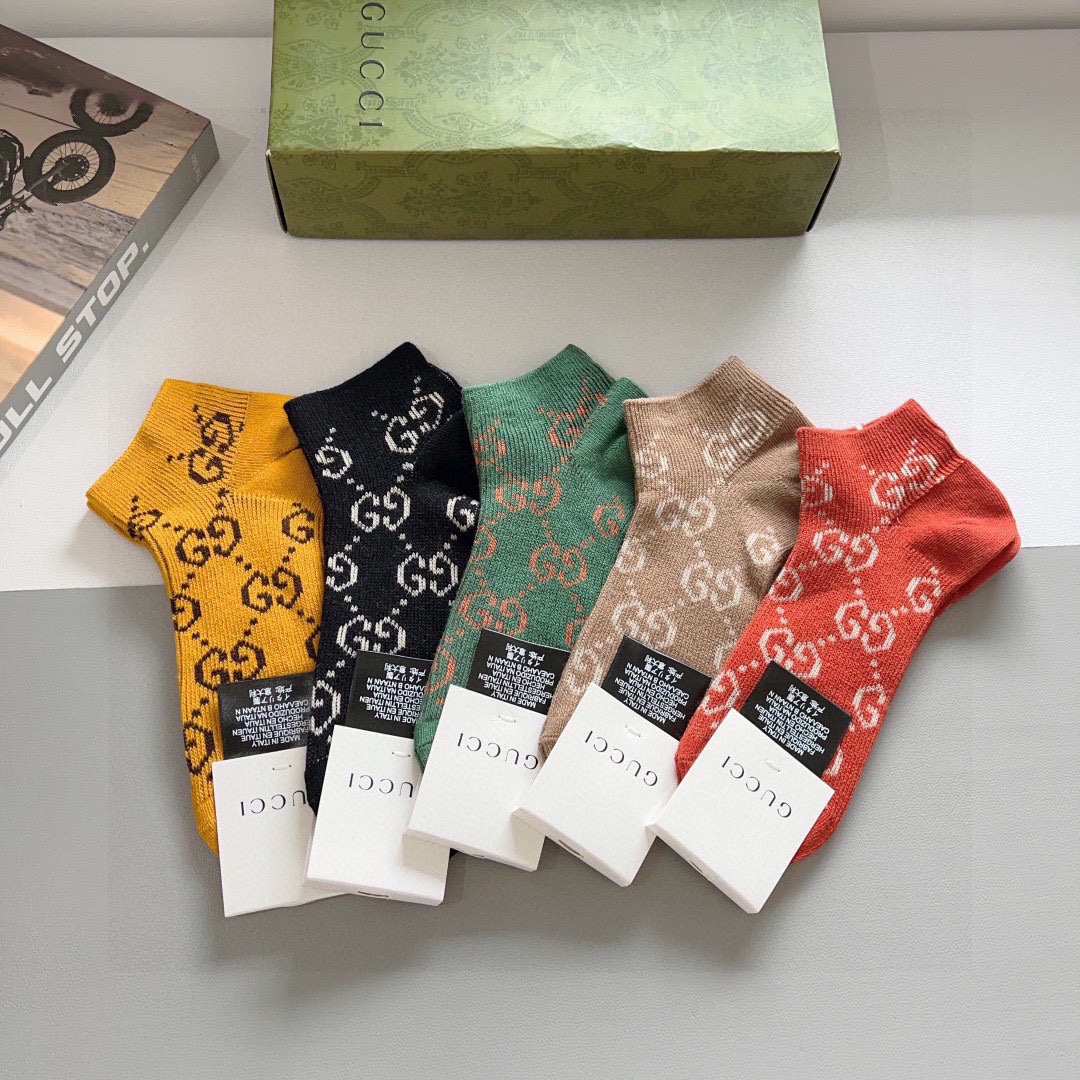 Socks (5 pairs)
