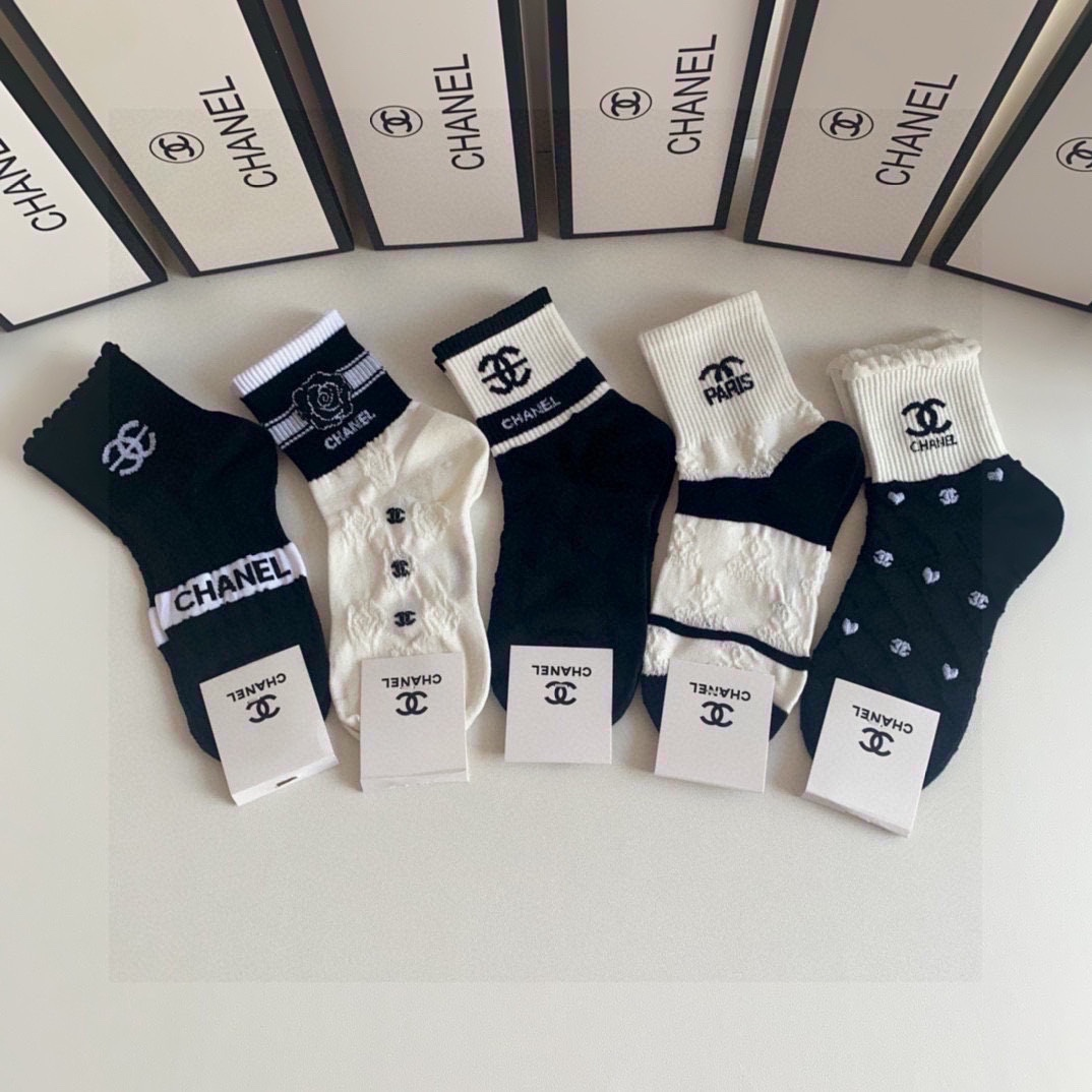 Socks (5 pairs)