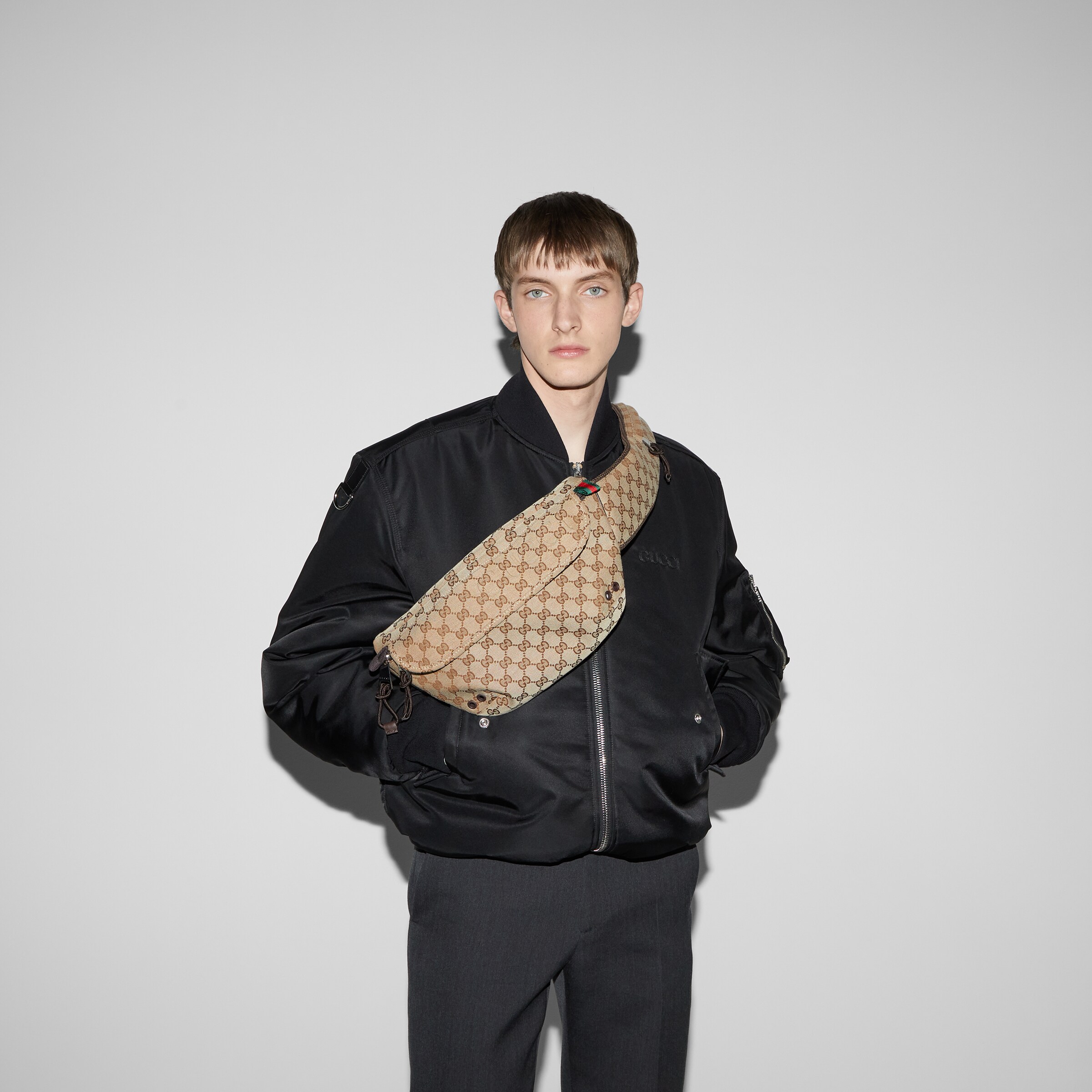 BAG（32 X 17 X 5 CM)