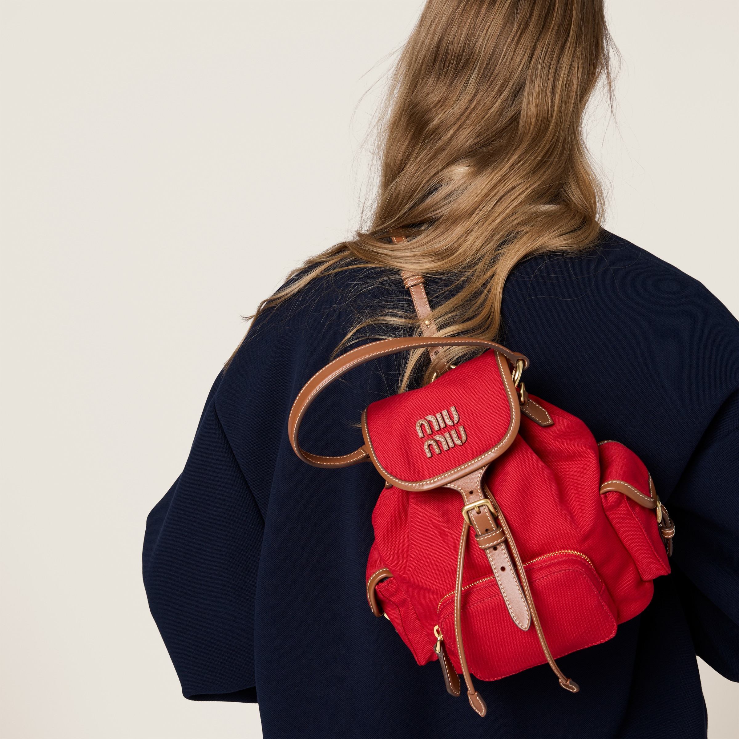 BAG（22 X 18 X 11.5 CM）