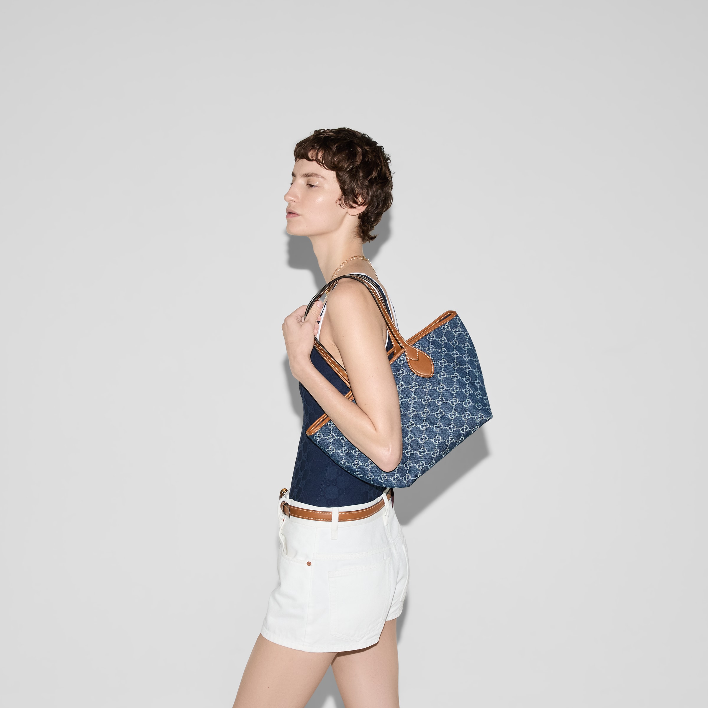 BAG（22 X 19 X 18 CM)