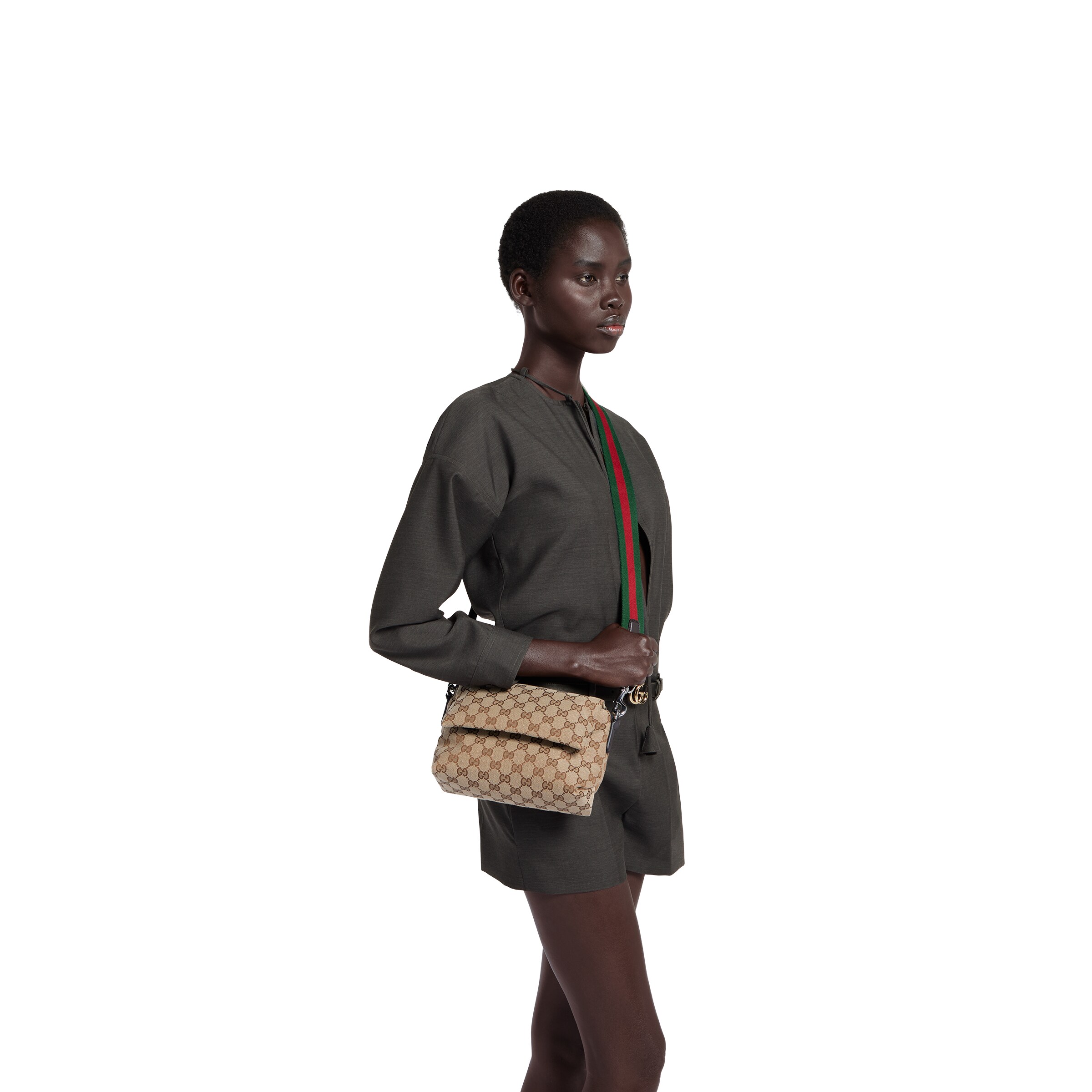 BAG（19 X 15 X 7 CM)