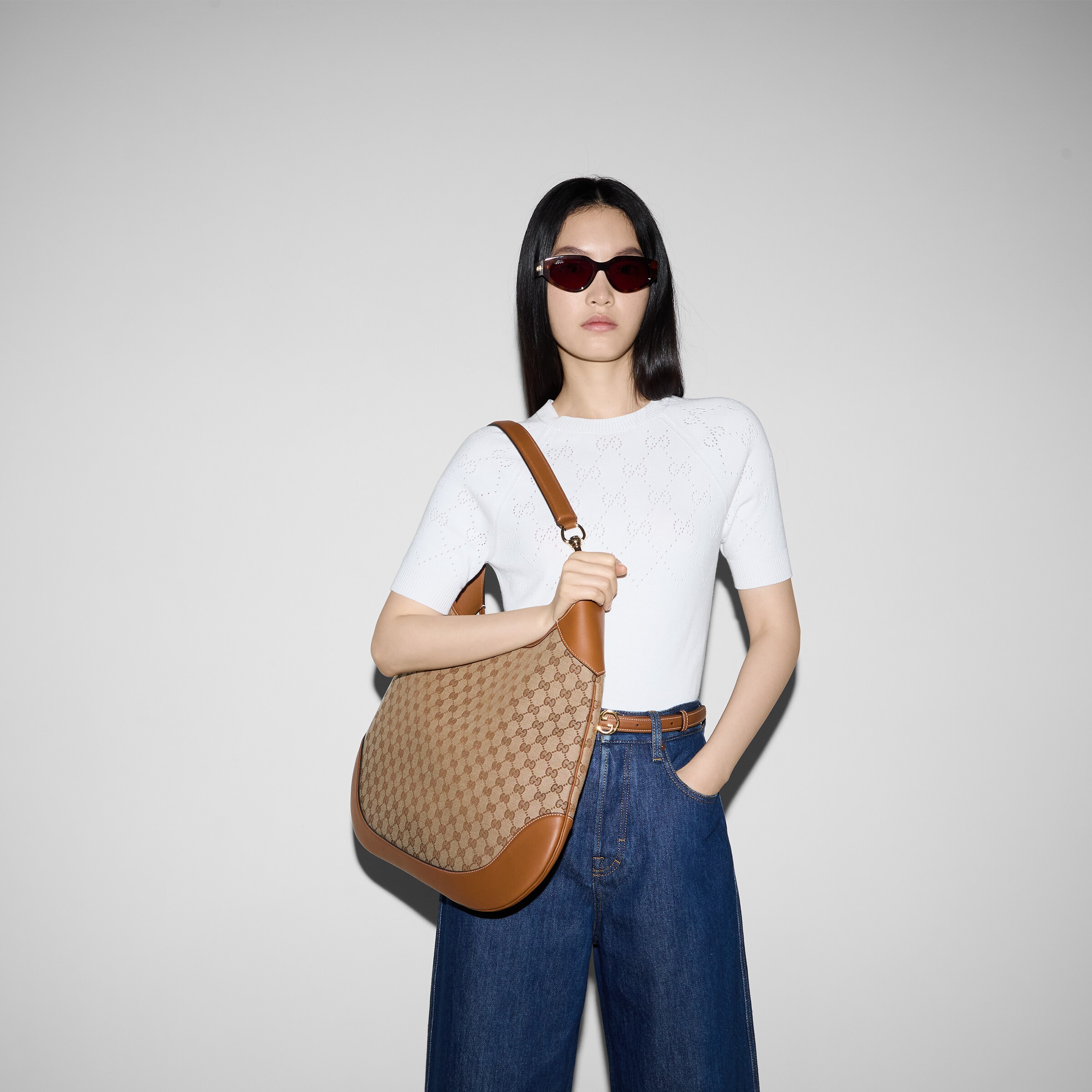 BAG（49 X 46 X 4 CM)