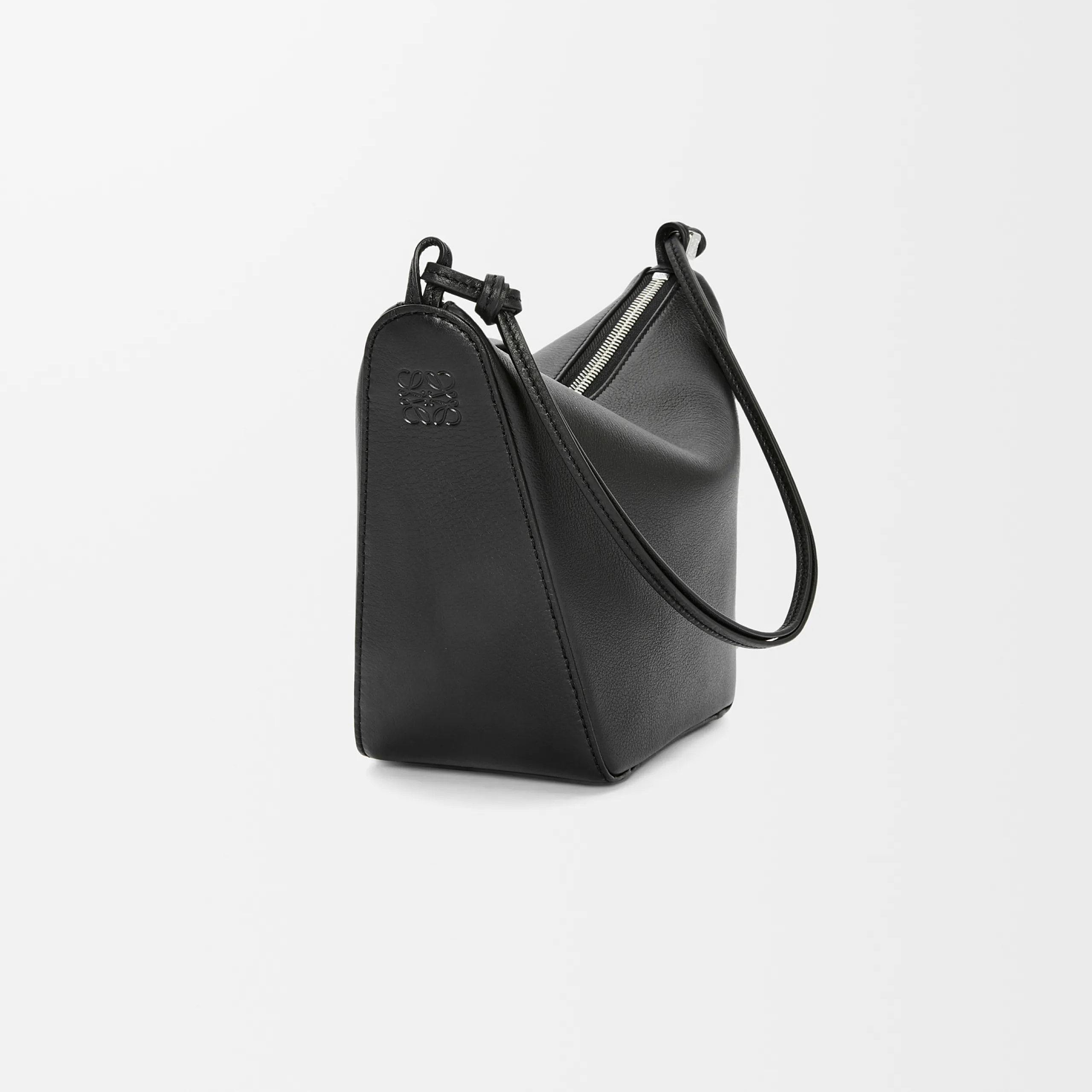 BAG（28 X 17 X 9.5 CM）