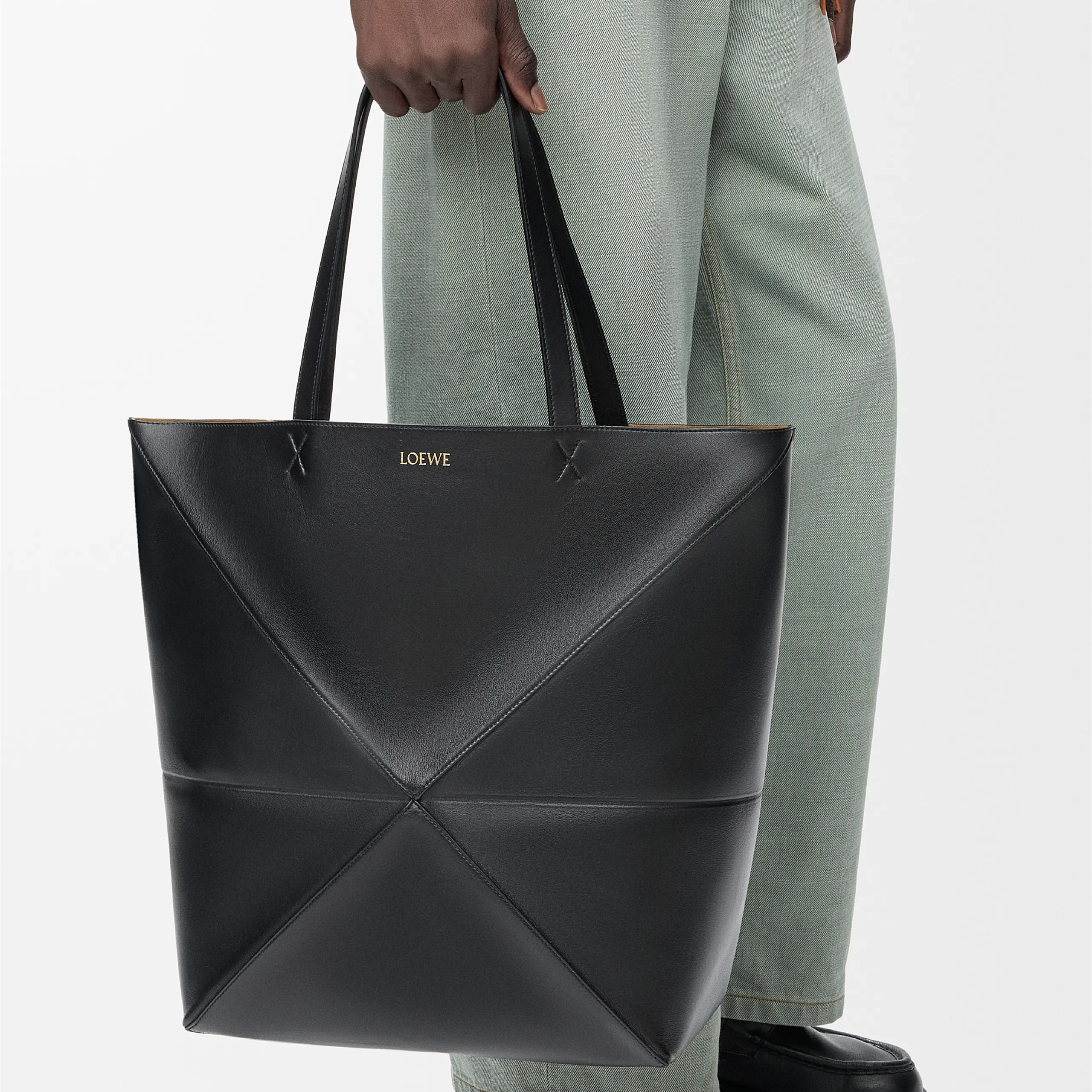 BAG（42 X 41 X 18 CM）