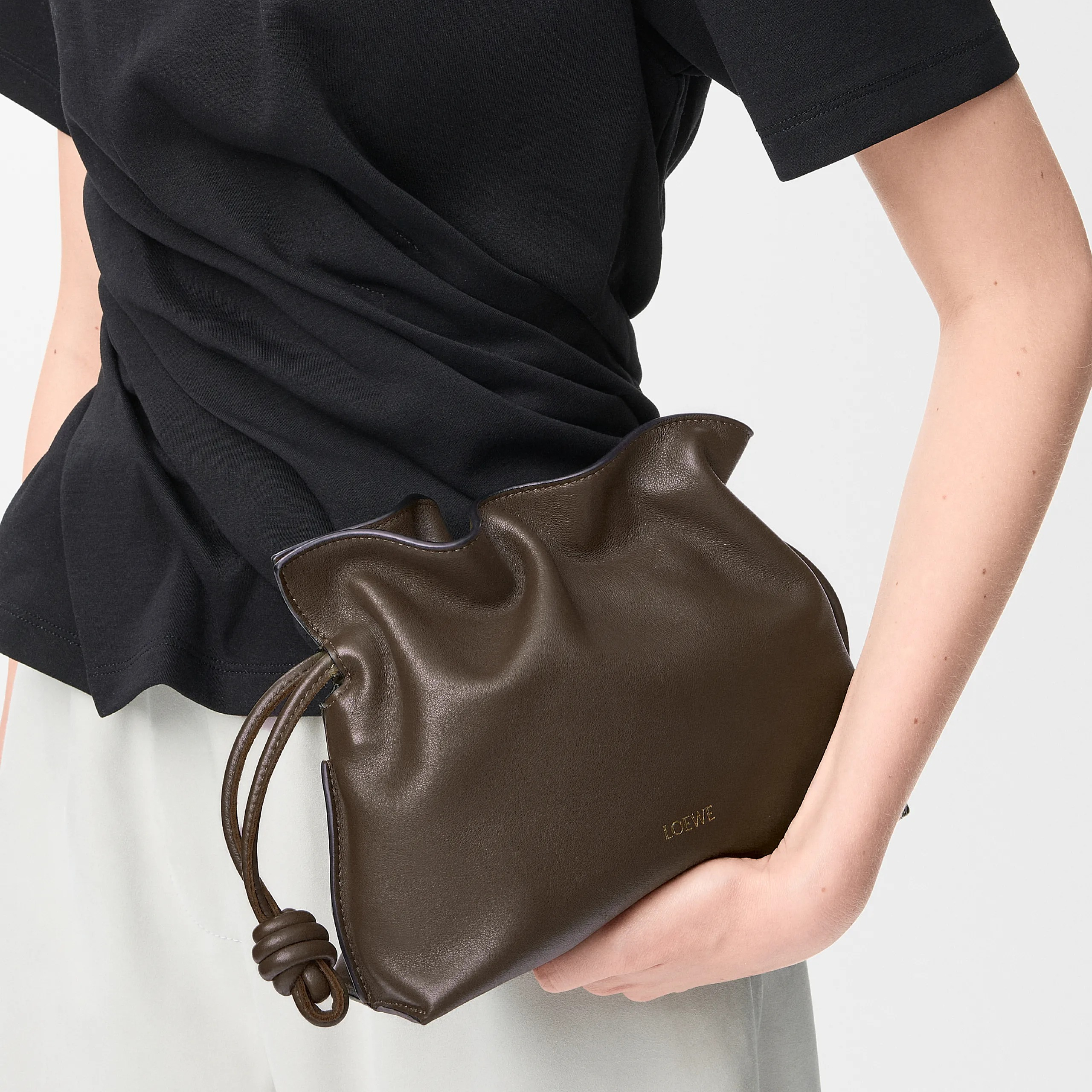 BAG（23.9 X 18 X 9 CM）