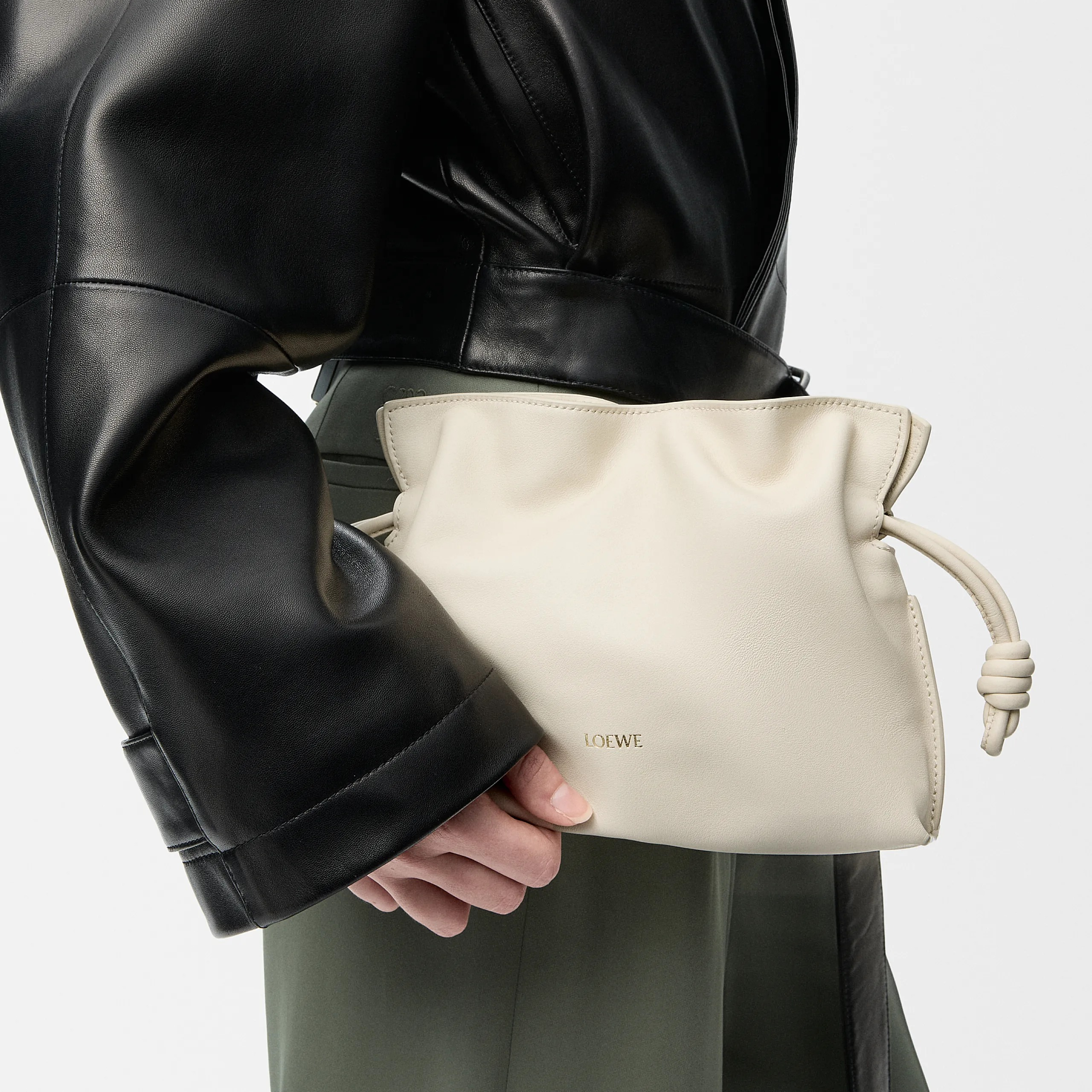 BAG（23.9 X 18 X 9 CM）