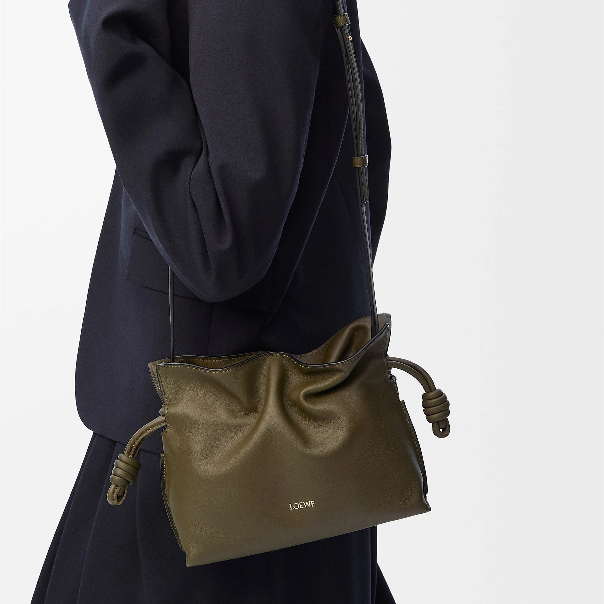 BAG（23.9 X 18 X 9 CM）