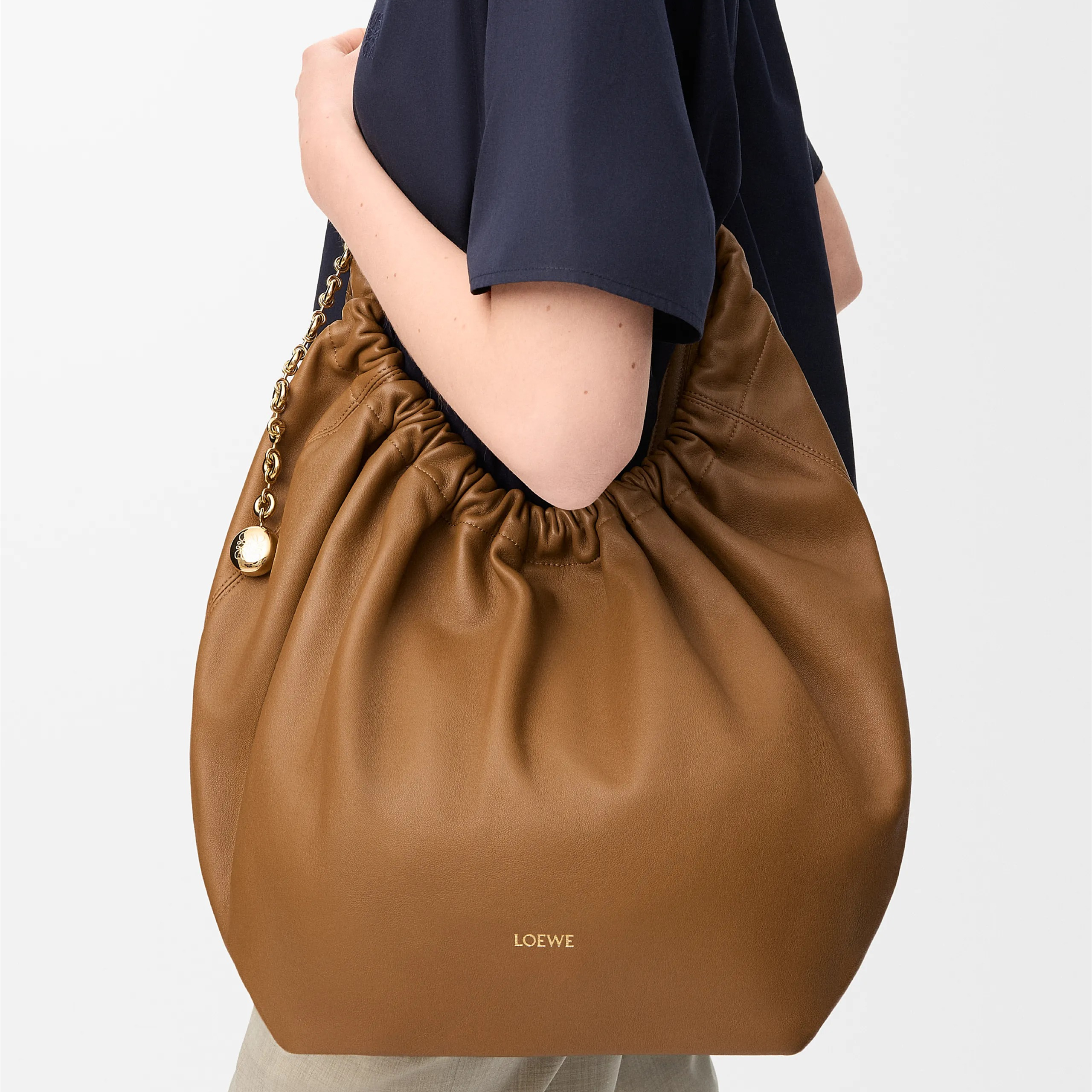 BAG（34 X 33 X 13.5 CM）