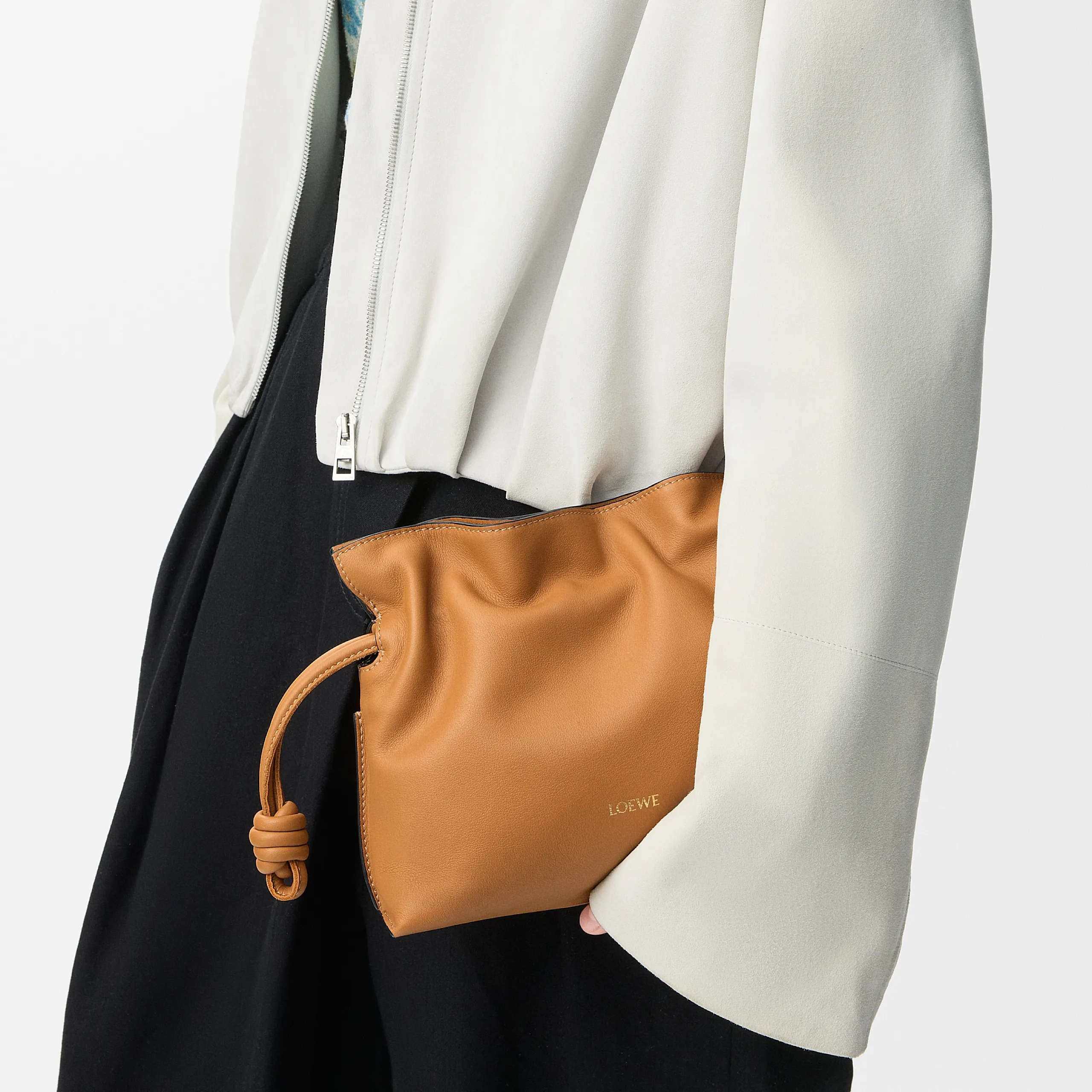 BAG（23.9 X 18 X 9 CM）