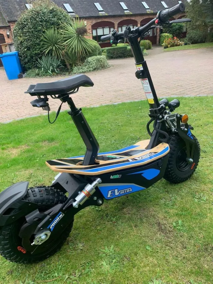 EV Ultra Pro 2000W Elektroroller – 48V
