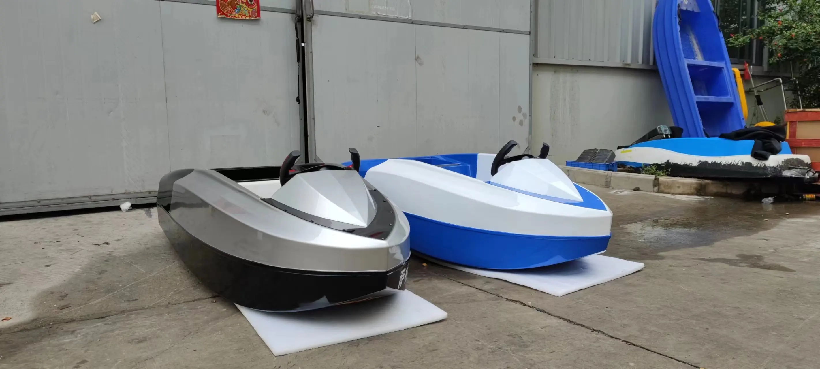 Mini Jet Car Boat with Jet Engine Fast Speed ​​Water Go Kart Kit Tiny Racing Personal Cheap 15Kw 72V for Sale