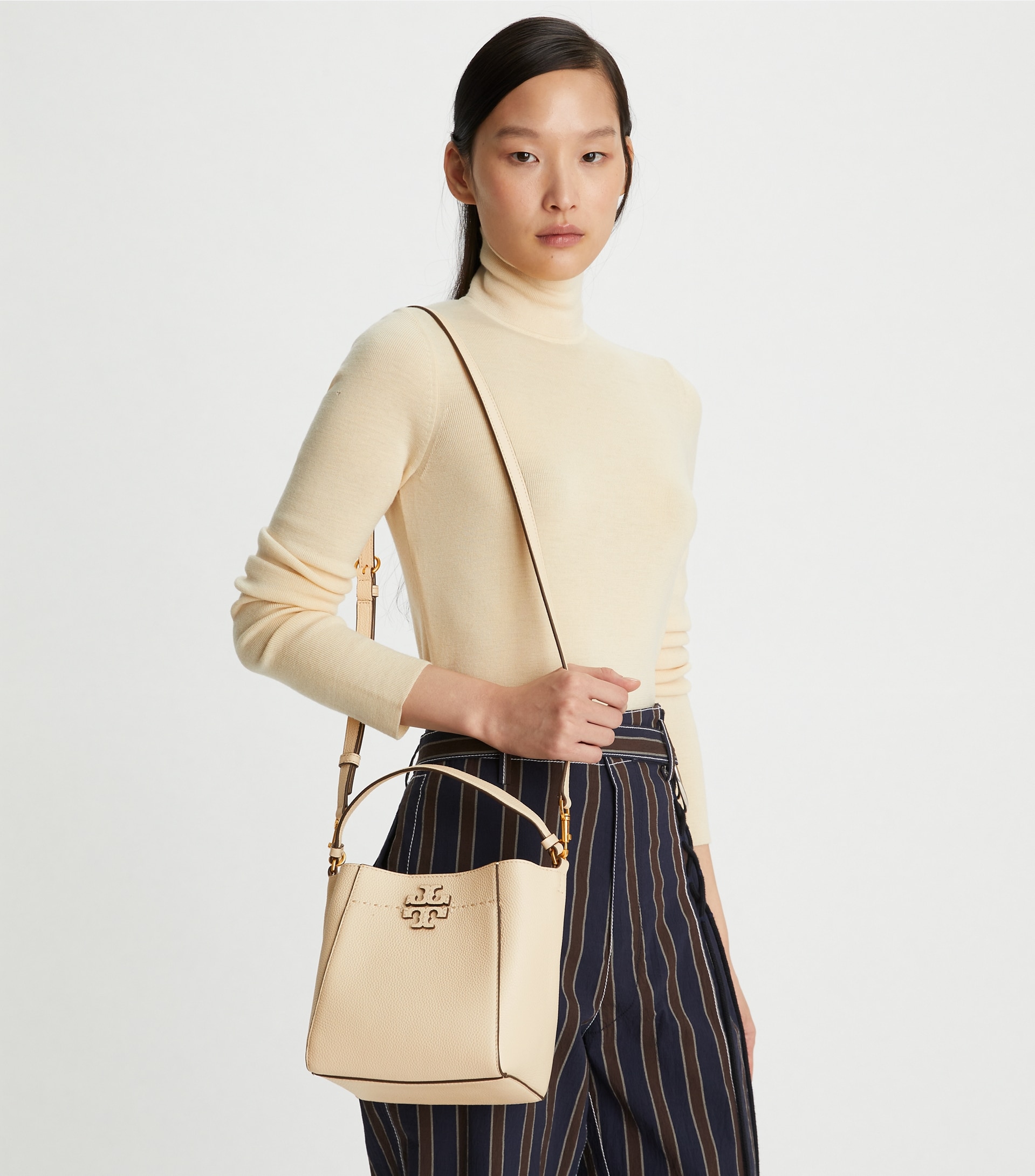 SMALL MCGRAW BUCKET BAG