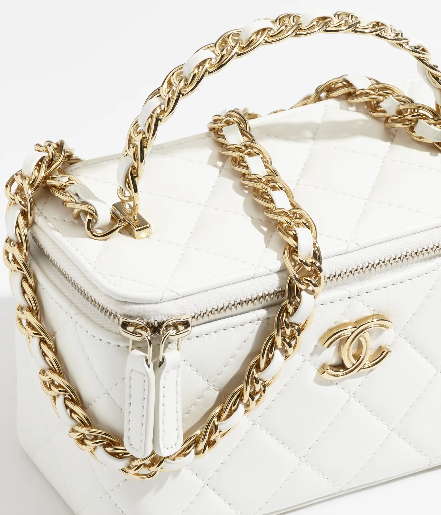 CLUTCH WITH CHAIN Lambskin & Gold Metal White