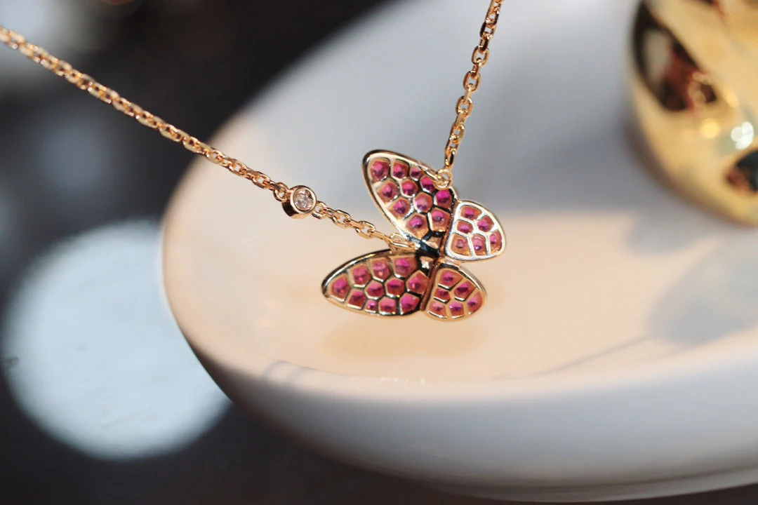 [Van Cleef & Arpels]BUTTERFLY RED DIAMOND ROSE GOLD NECKLACE
