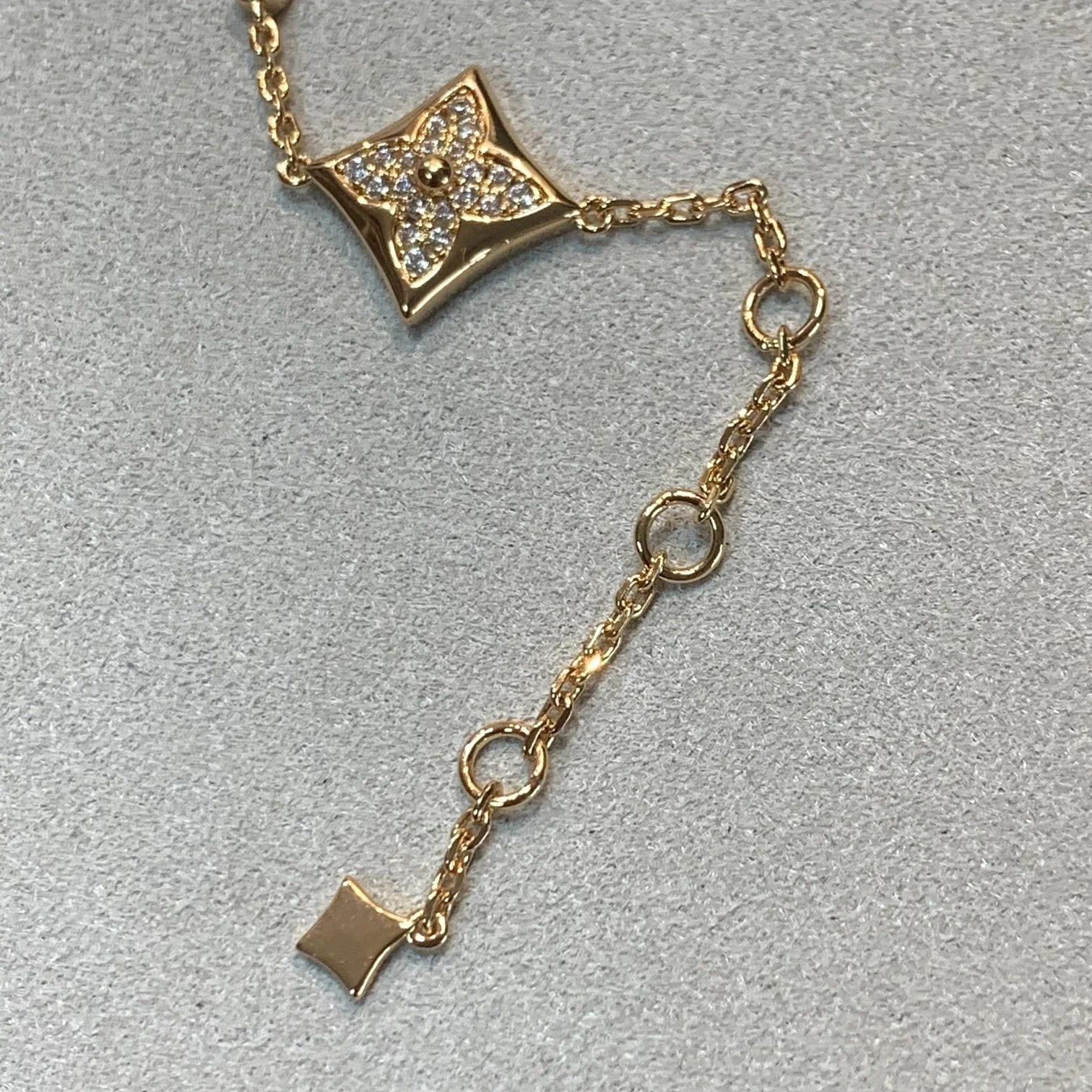 [Louis vuitton]STAR AND SUN 4 MOTIFS GOLD DIAMONDS BRACELET