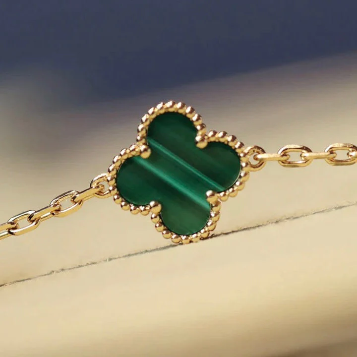 [Van Cleef & Arpels] 20 MOTIFS MALACHITE DIAMOND NECKLACE