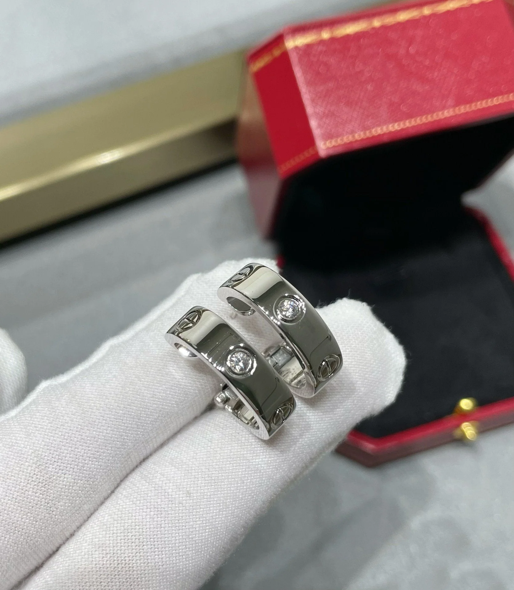 [Cartier]LOVE 5.5MM 1 DIAMOND EARRINGS