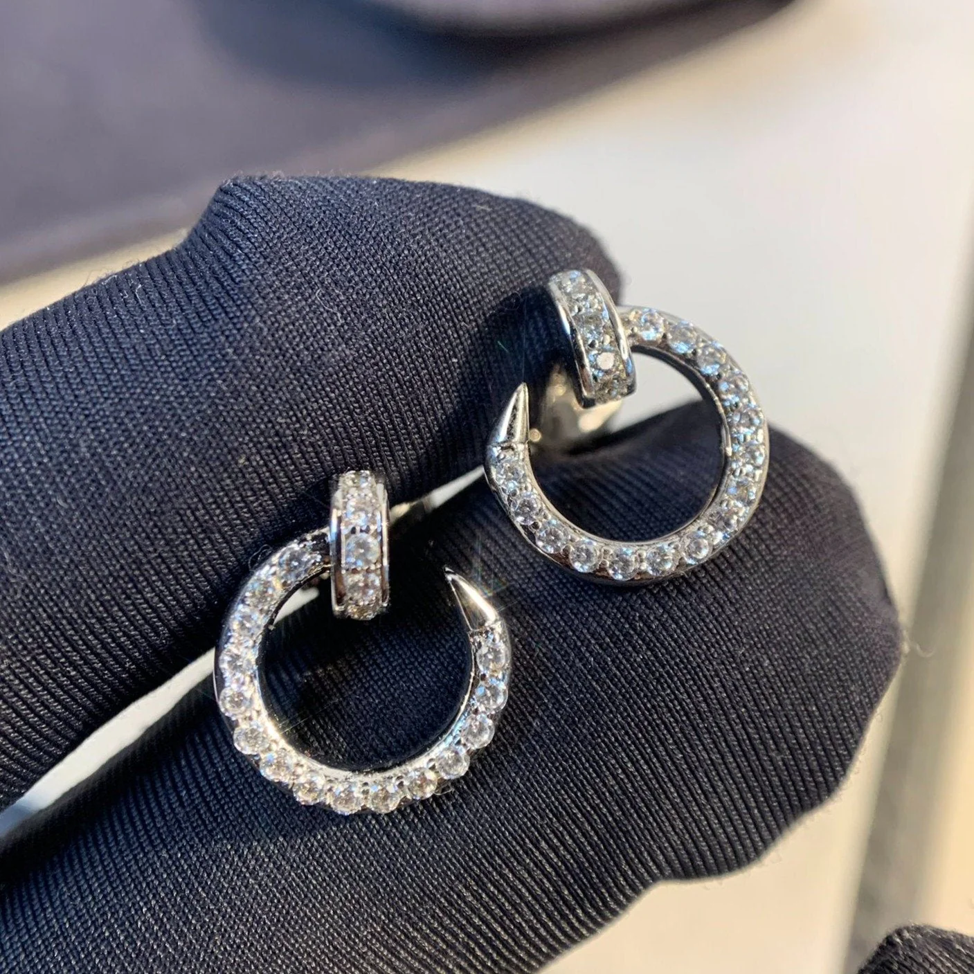 [Cartier]JUSTE EARRINGS SILVER DIAMONDS