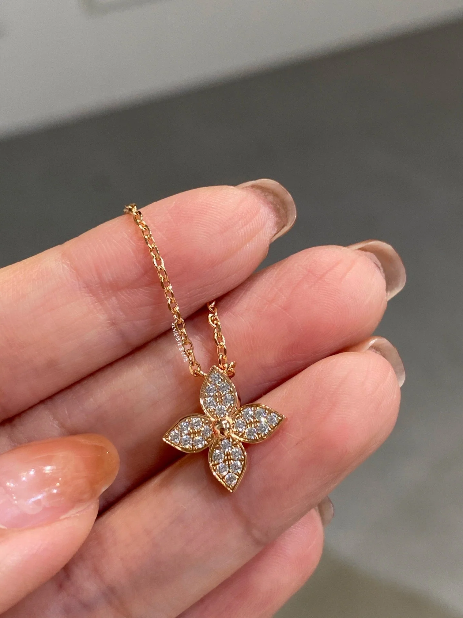 [Louis vuitton]STAR DIAMOND NECKALCE
