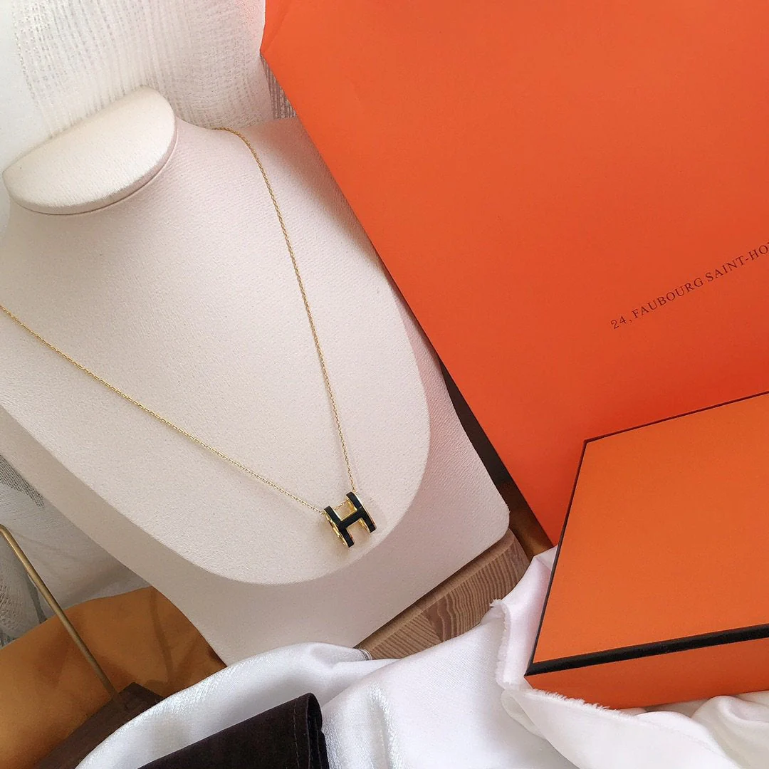 [Hermes]HM CLIC BLACK ENAMEL GOLD NECKLACE