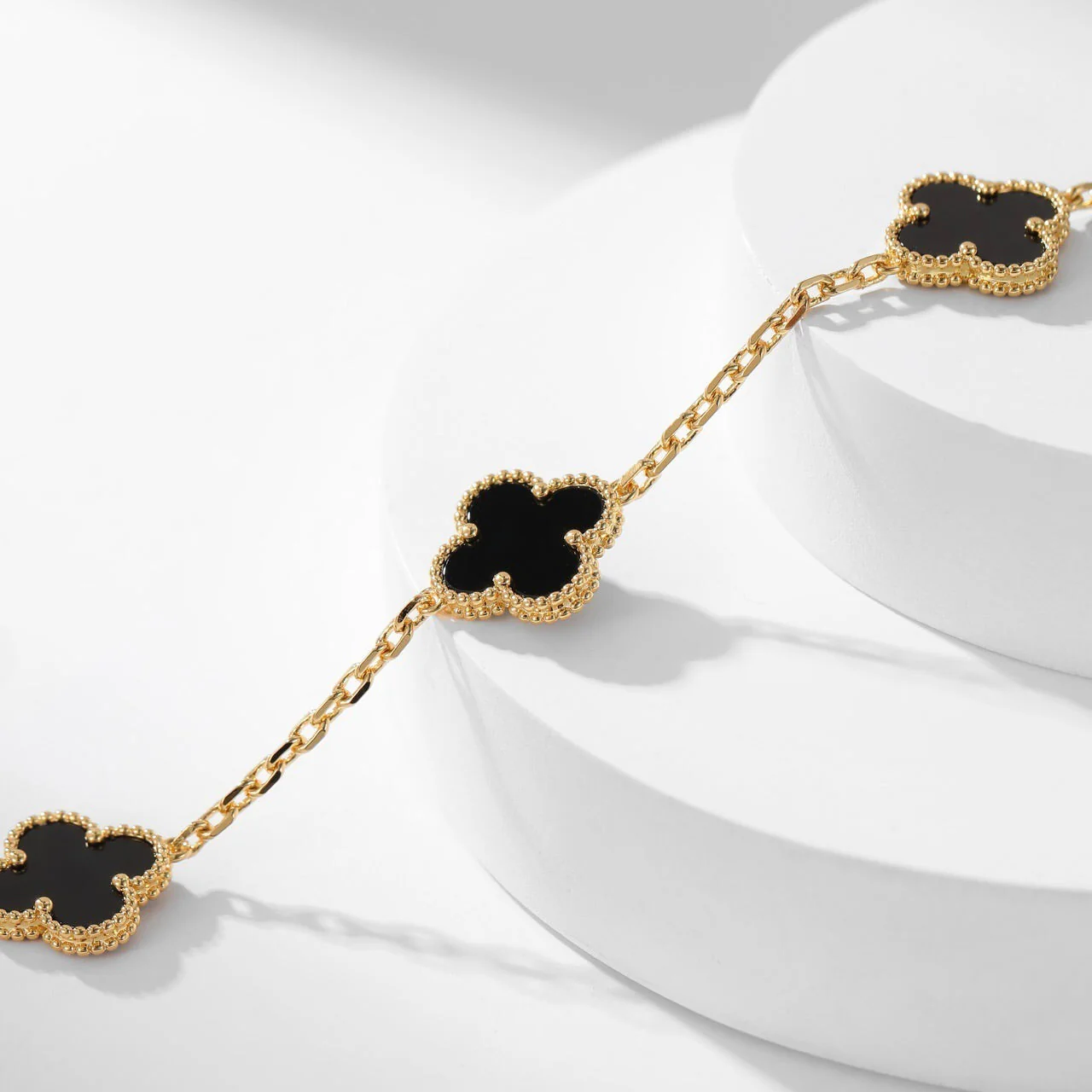 [Van Cleef & Arpels] 10 MOTIFS ONYX NECKLACE