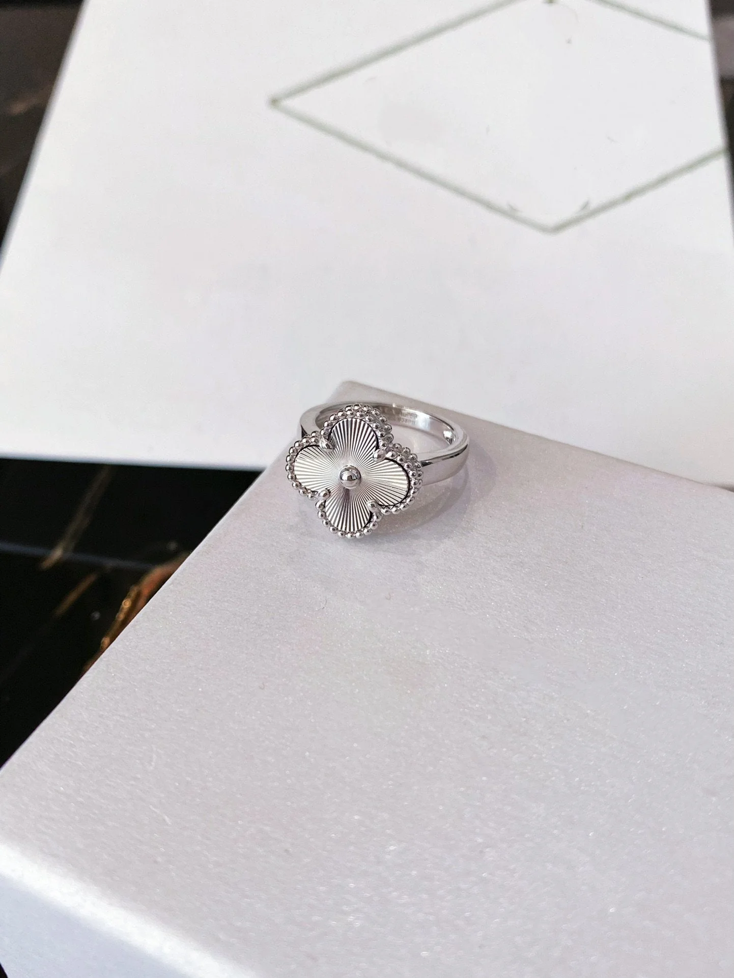 [Van Cleef & Arpels] SILVER RING