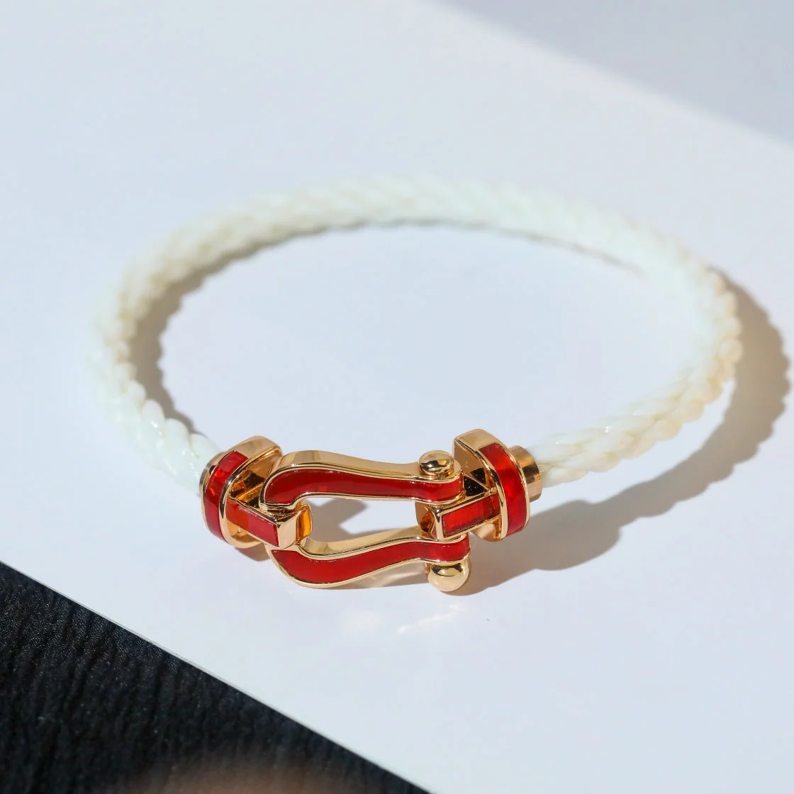 [Fred]FORCE 10 WHITE TEXTILE DIAMOND PAVED