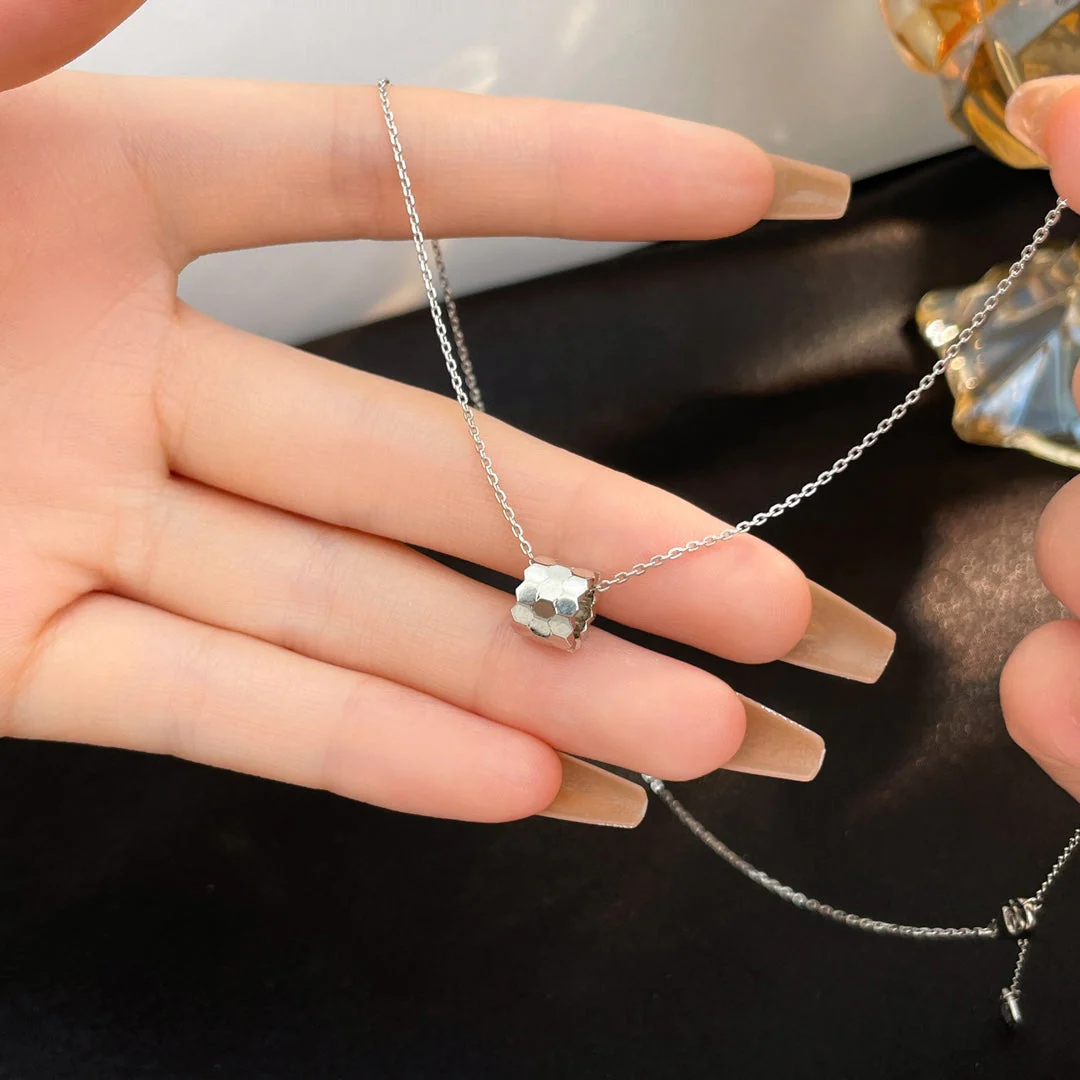 [Chaumet]BEE MINI NECKLACE