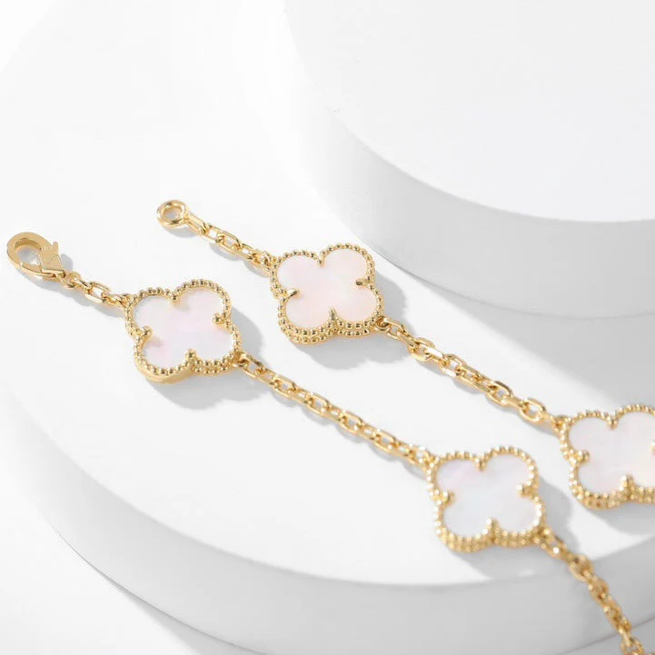 [Van Cleef & Arpels] 10 MOTIFS WHITE MOTHER OF PEARL NECKLACE