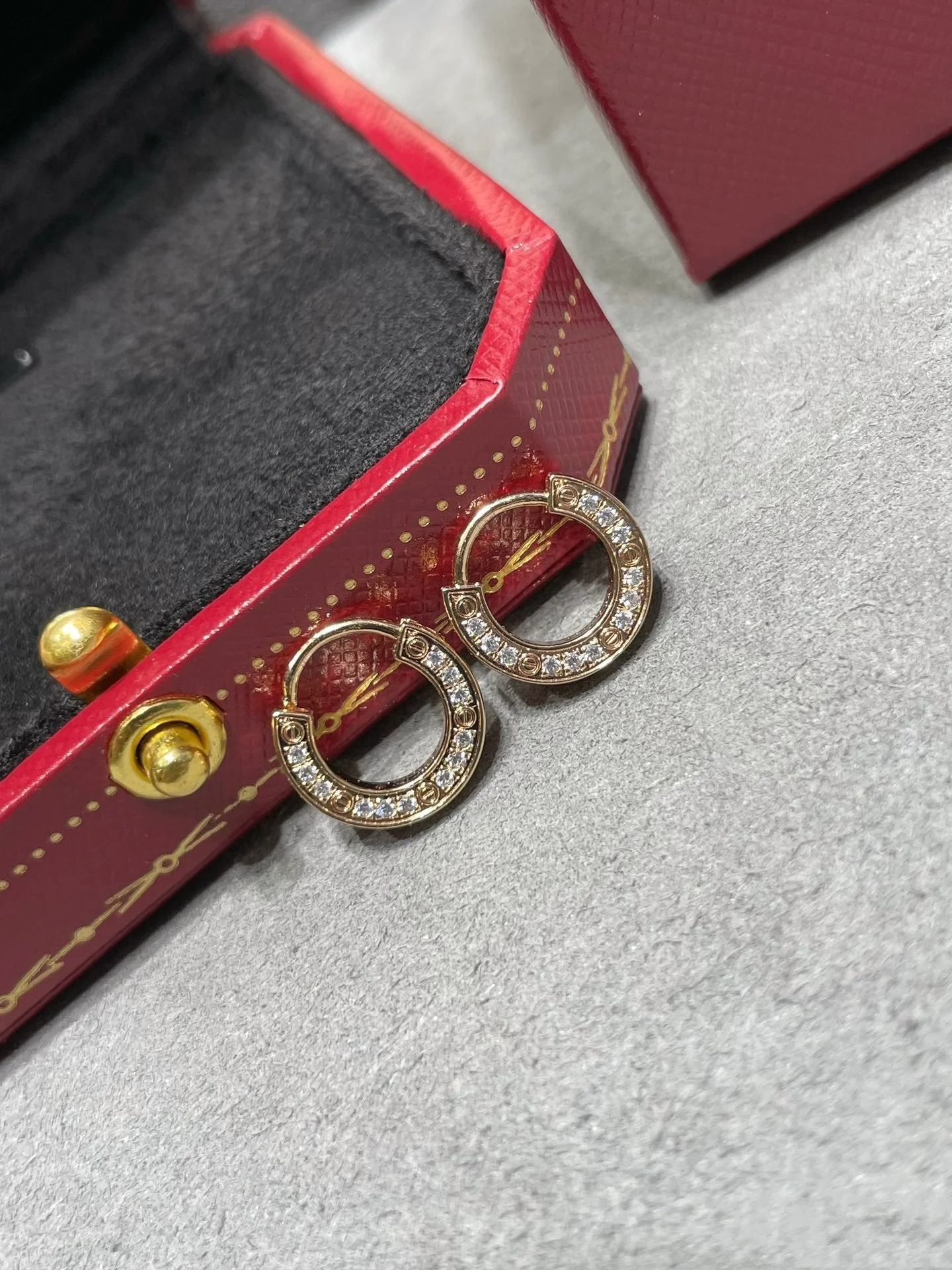 [Cartier]LOVE DIAMOND EARRINGS