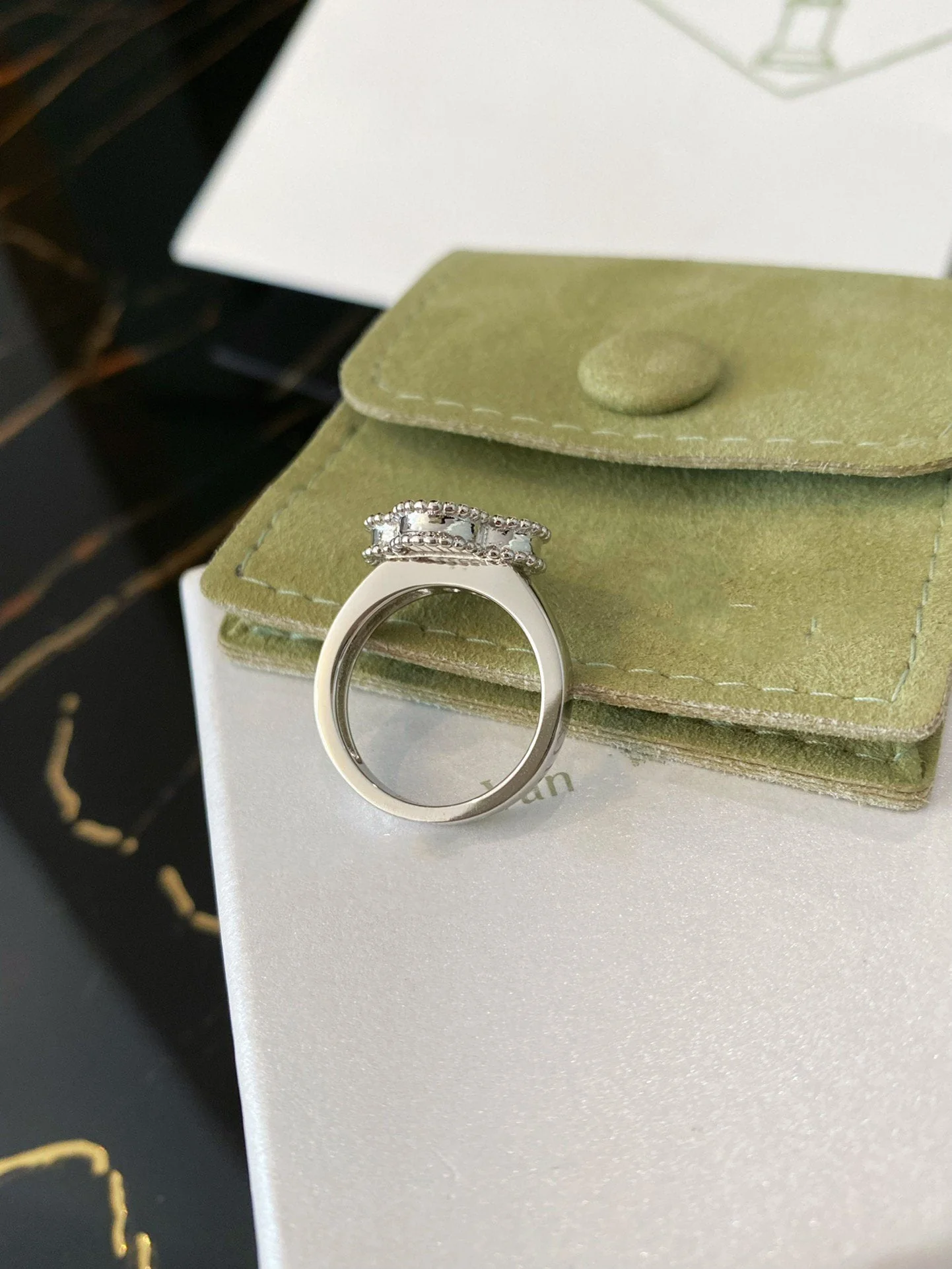 [Van Cleef & Arpels] SILVER RING